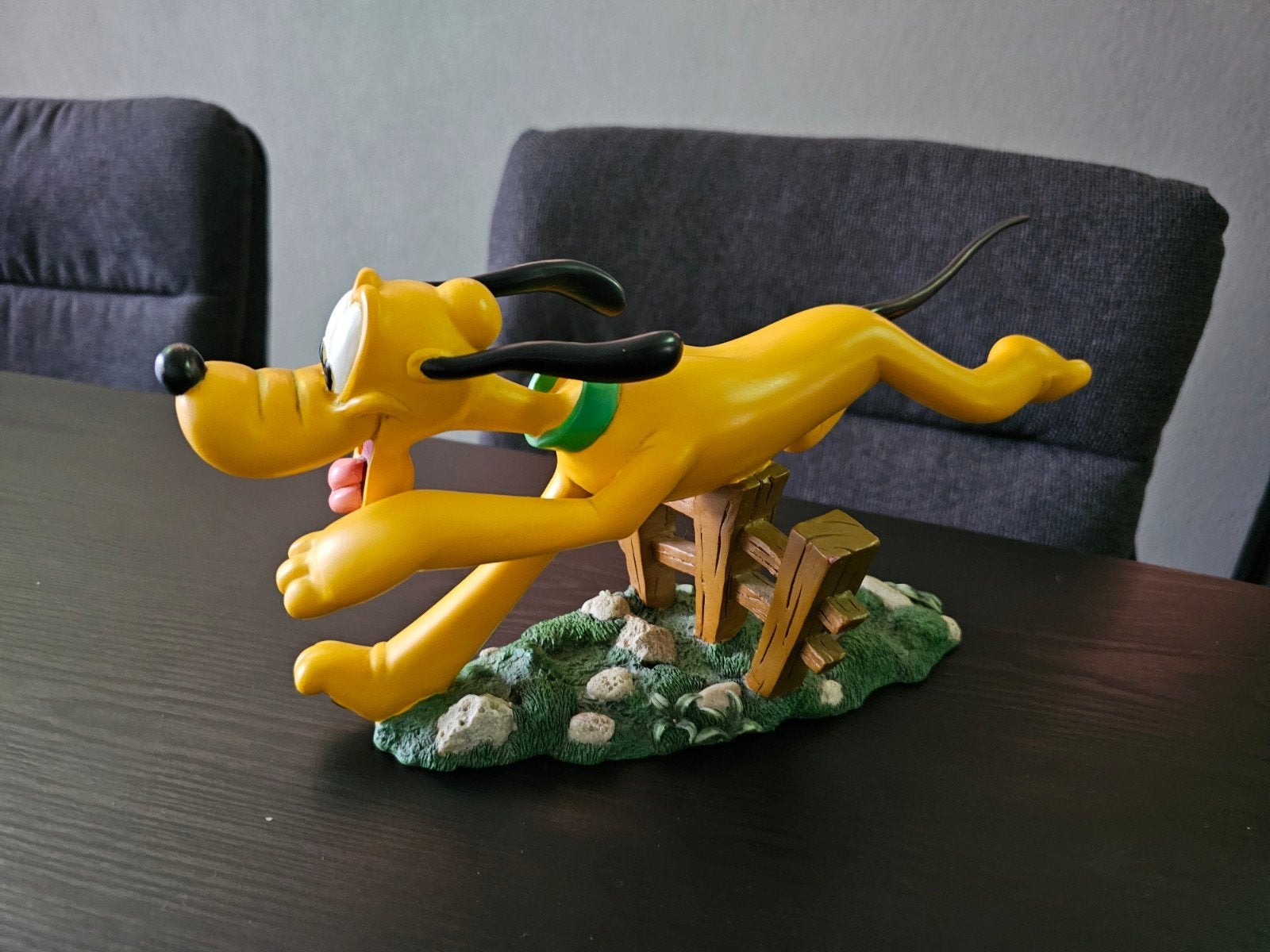 Origineel Disney beeld Pluto - Zo goed als nieuw, Verzamelen, Disney, Ophalen of Verzenden, Goofy of Pluto, Zo goed als nieuw