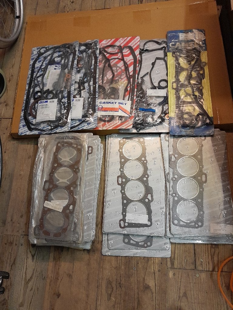 Partij 45 pakkingsets koppakking NISSAN CHERRY SUNNY 1.7D, Auto-onderdelen, Ophalen of Verzenden, Nieuw, Nissan