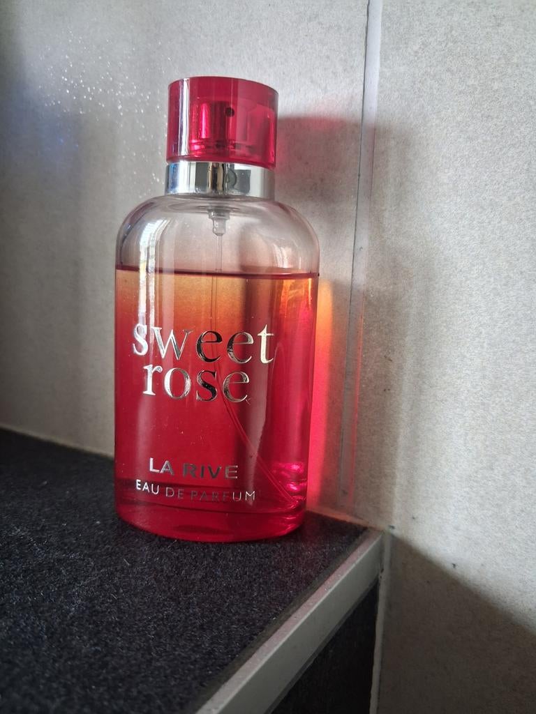 La Rive Sweet Rose Eau de Parfum, Ophalen of Verzenden