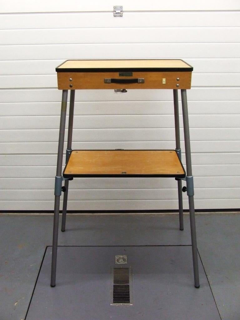 Vintage Karba filmprojector tafel groot model., Ophalen, 1960 tot 1980