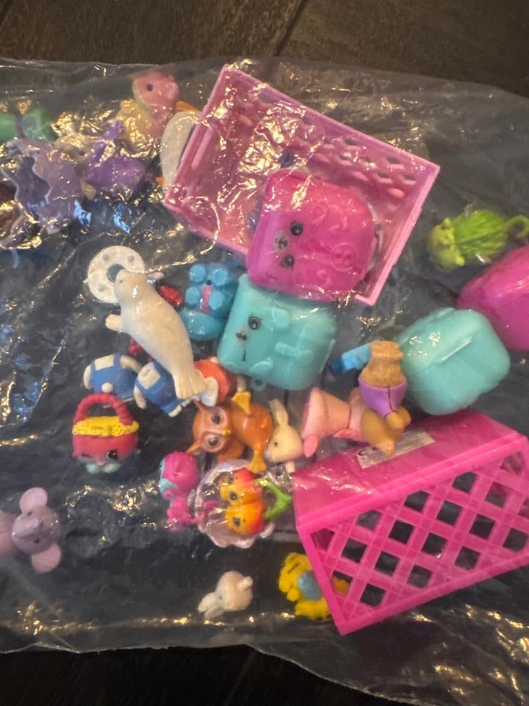 Shopkins en diverse kleine speelgoedfiguren, Ophalen of Verzenden, Gebruikt, Jongen of Meisje
