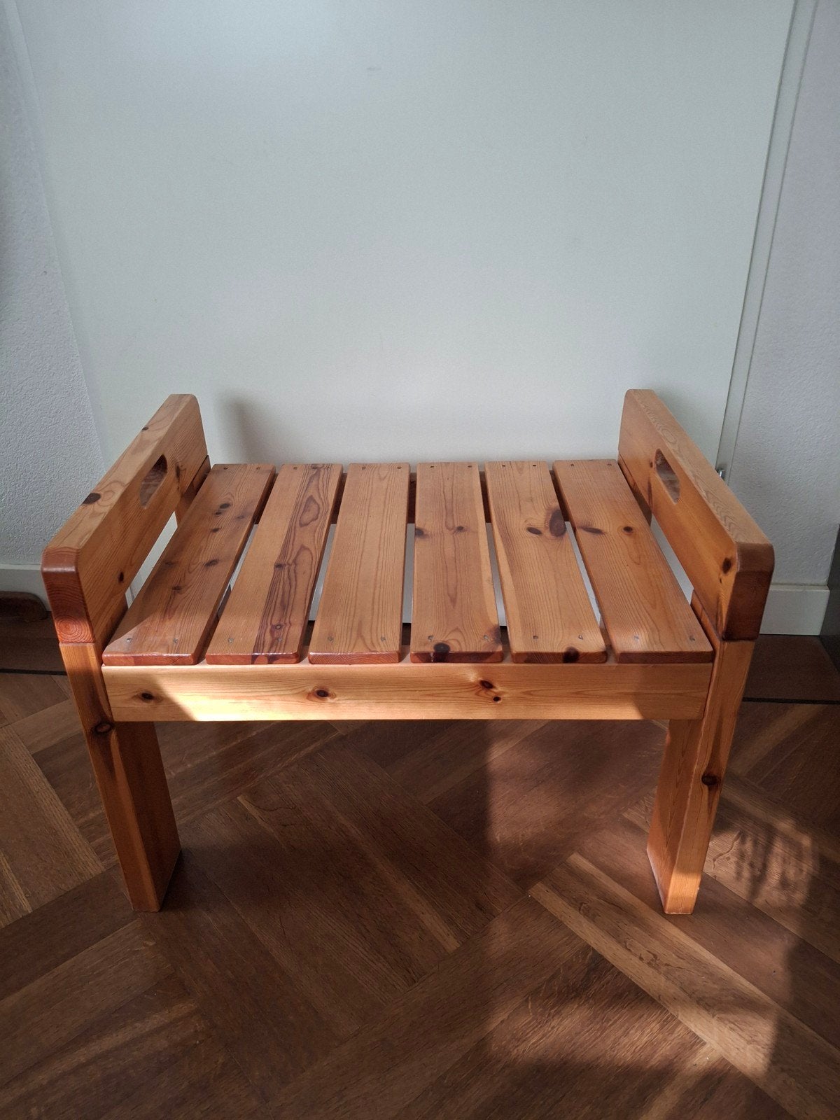 2 x BIJZETBANKJES, Ophalen, Gebruikt, Hout