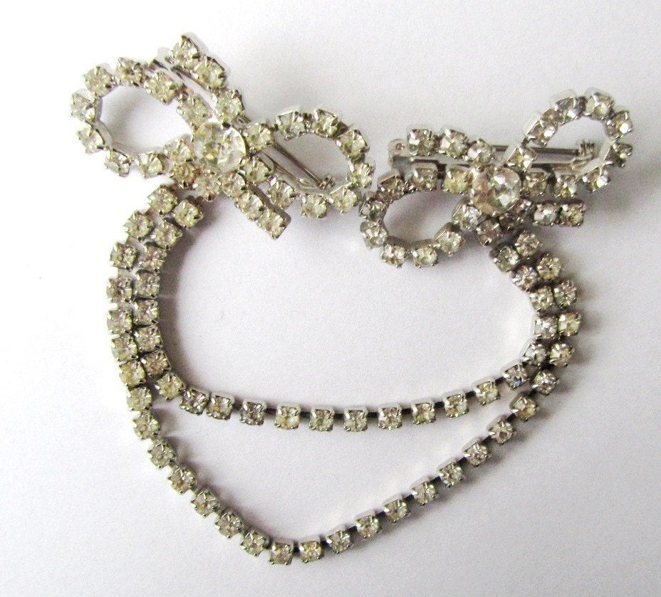 Prachtige Vintage dubbele broche vol helder kristallen, Sieraden, Tassen en Uiterlijk, Verzenden, Zo goed als nieuw, Zilver, Overige materialen