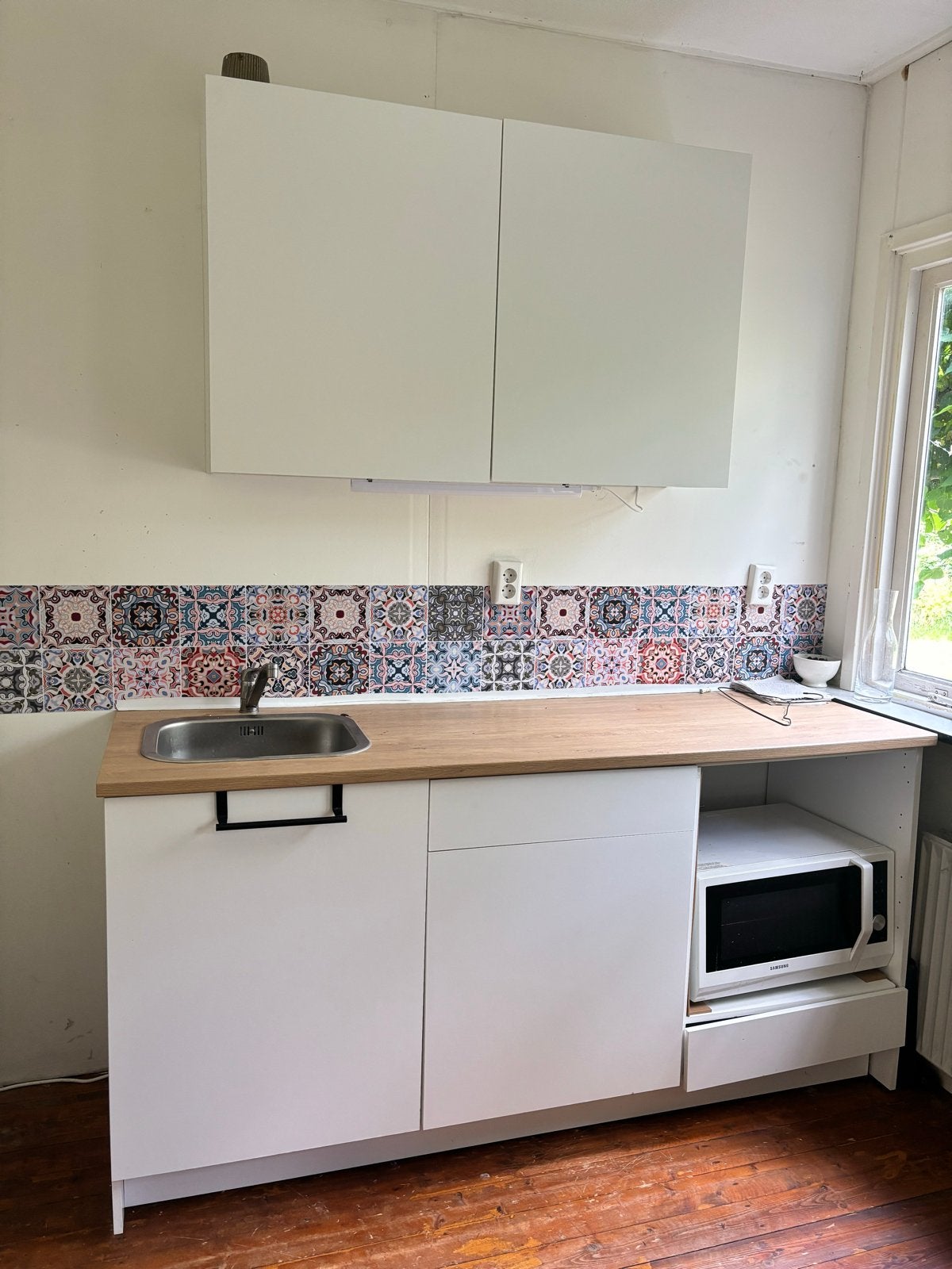 Compacte Witte Keuken met Houten Blad en Spoelbak, Gebruikt, Wit, Enkelwandige keuken, Ophalen of Verzenden