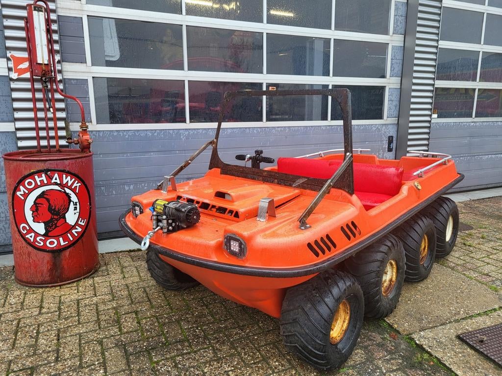 Argo amfibie voertuig boot agrarisch, Ophalen