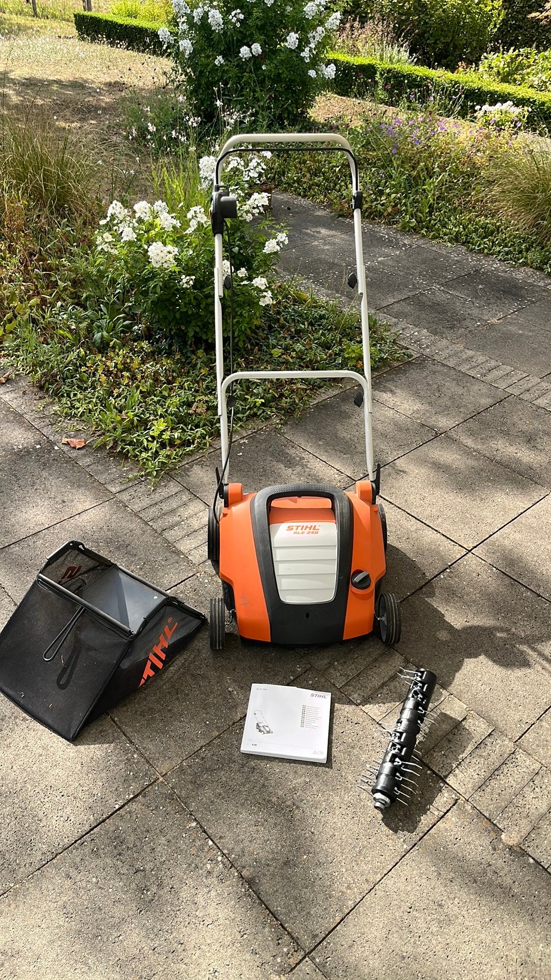 Stihl, RLE 240, elektrische verticuteermachine, Ophalen, Zo goed als nieuw, Elektrisch