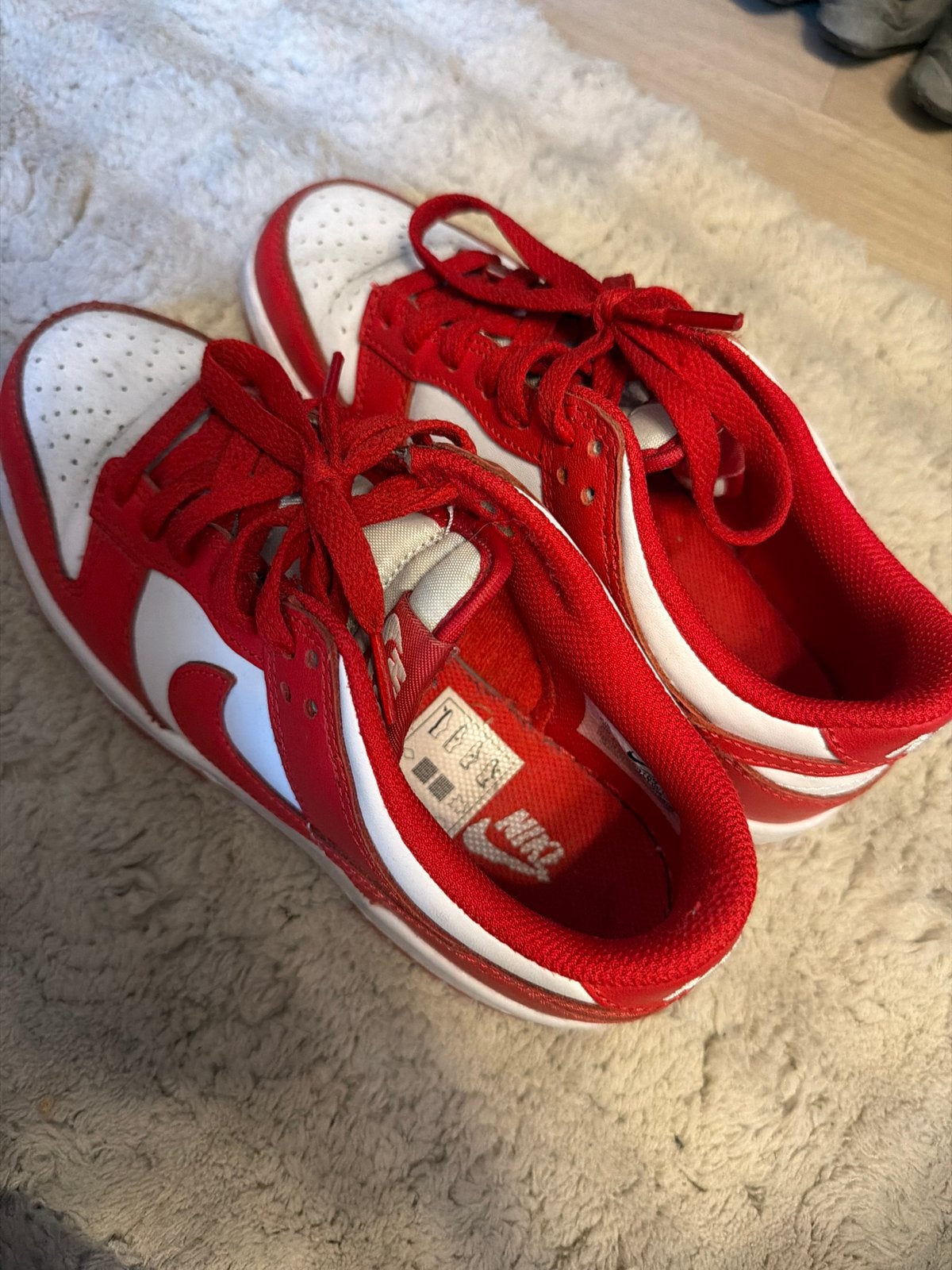 Nike Dunk Low Rood/Wit - Maat 37,5, Ophalen of Verzenden, Gedragen, Rood, Sneakers of Gympen
