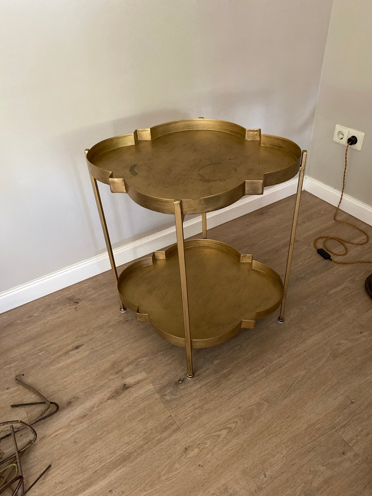 Bijzettafel van Be Pure - Goudkleurig metaal, Ophalen, Minder dan 55 cm, Gebruikt, Metaal of Aluminium