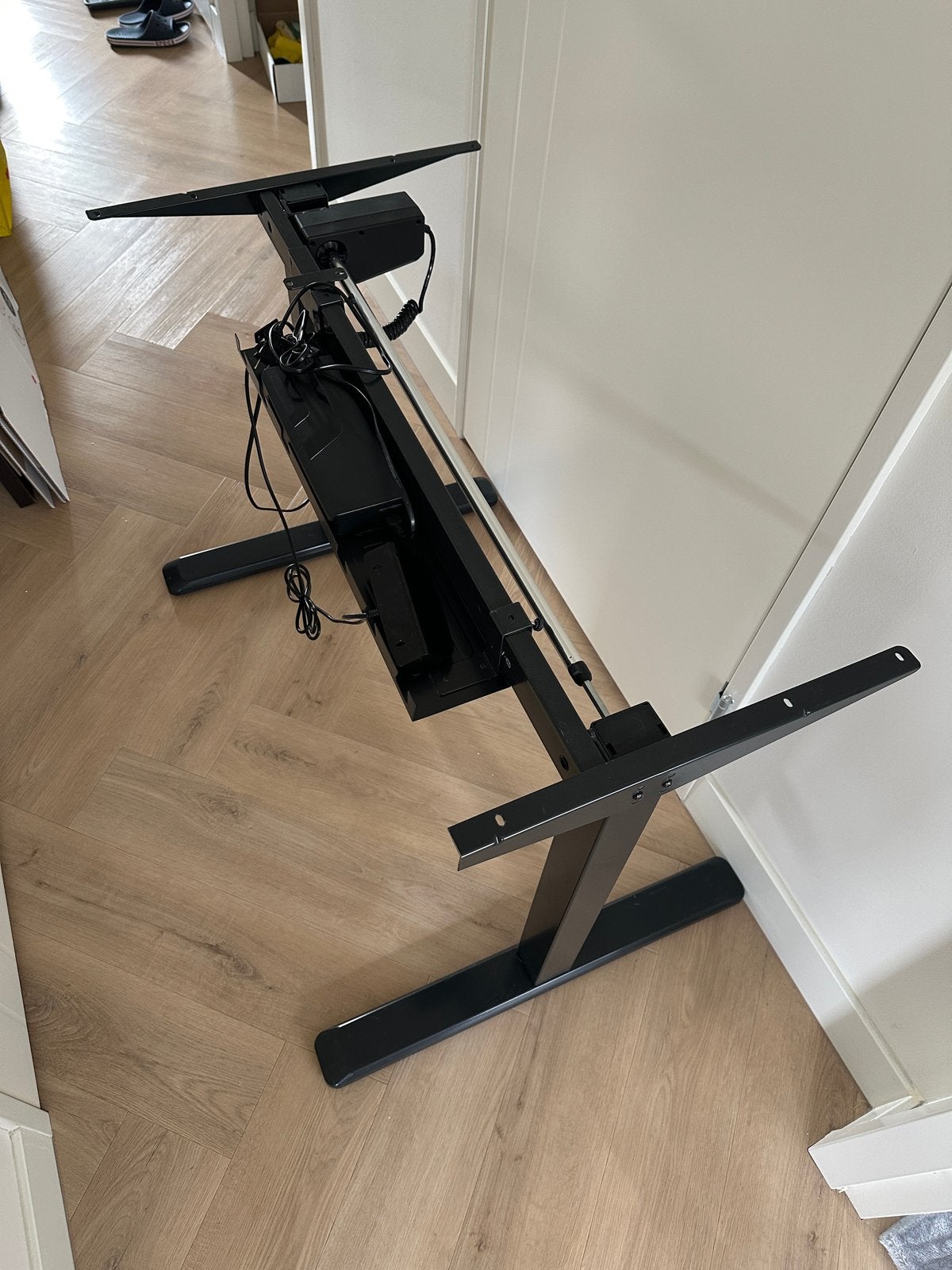 VIVO Electric Sit-Stand Desk / Elektrisch Zit-Sta Bureau, Ophalen, Elektrisch, Gebruikt, Metaal