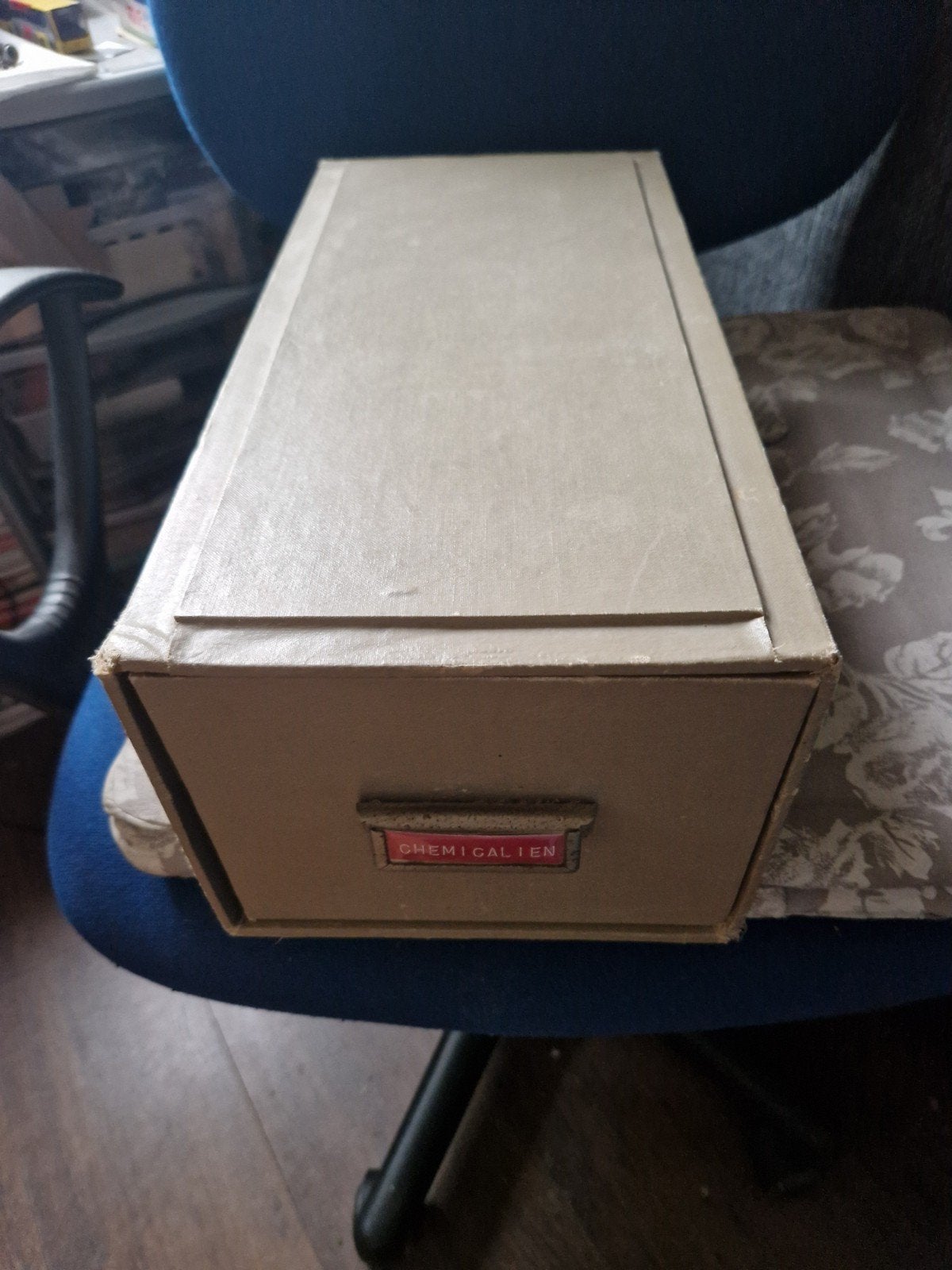 Gratis af te halen Vintage archiefdoo' - Opbergdoos, Ophalen of Verzenden, Gebruikt