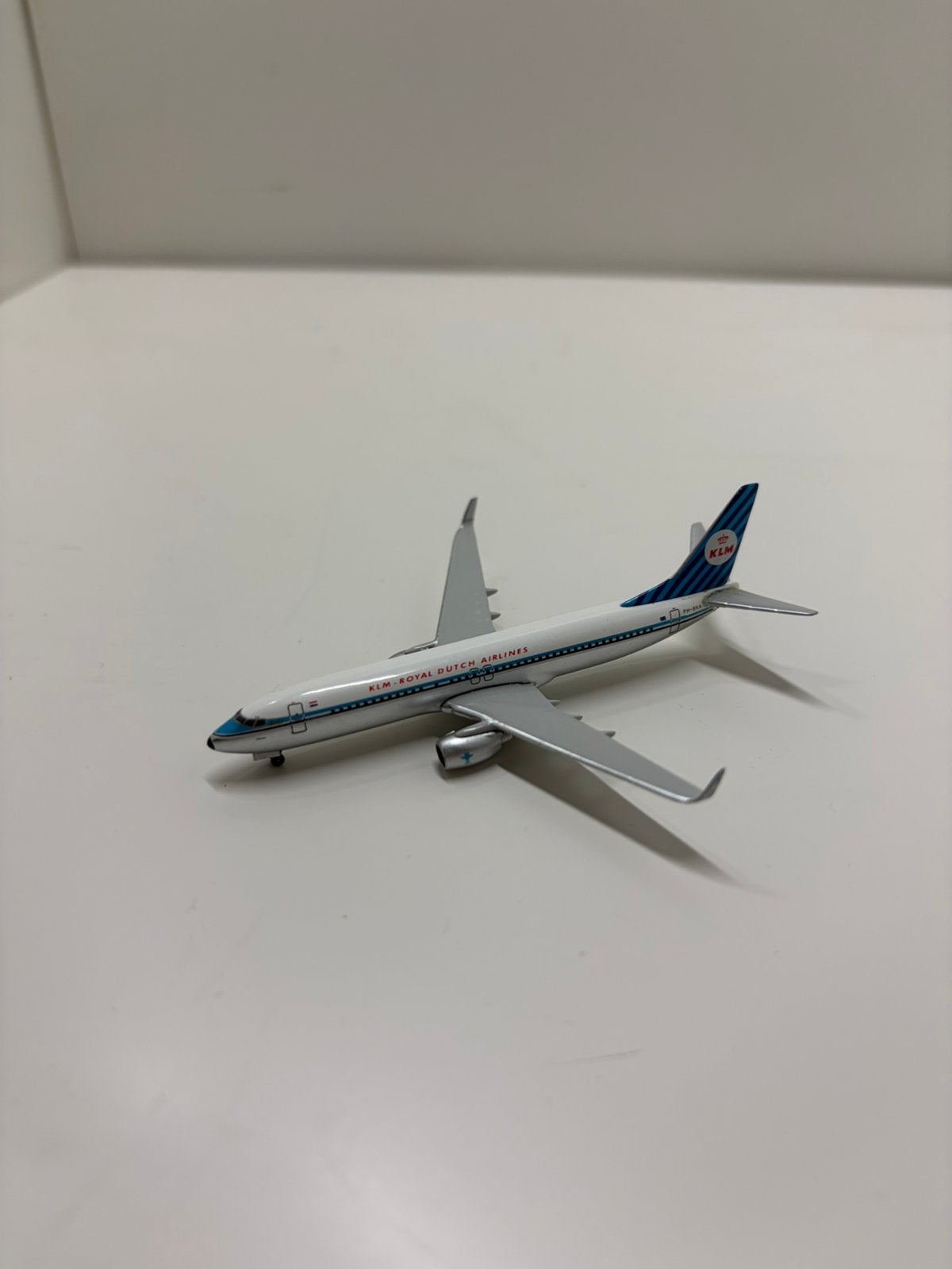 Herpa KLM Boeing 737-800 “Retro” 1:500, Ophalen of Verzenden, Zo goed als nieuw, Schaalmodel