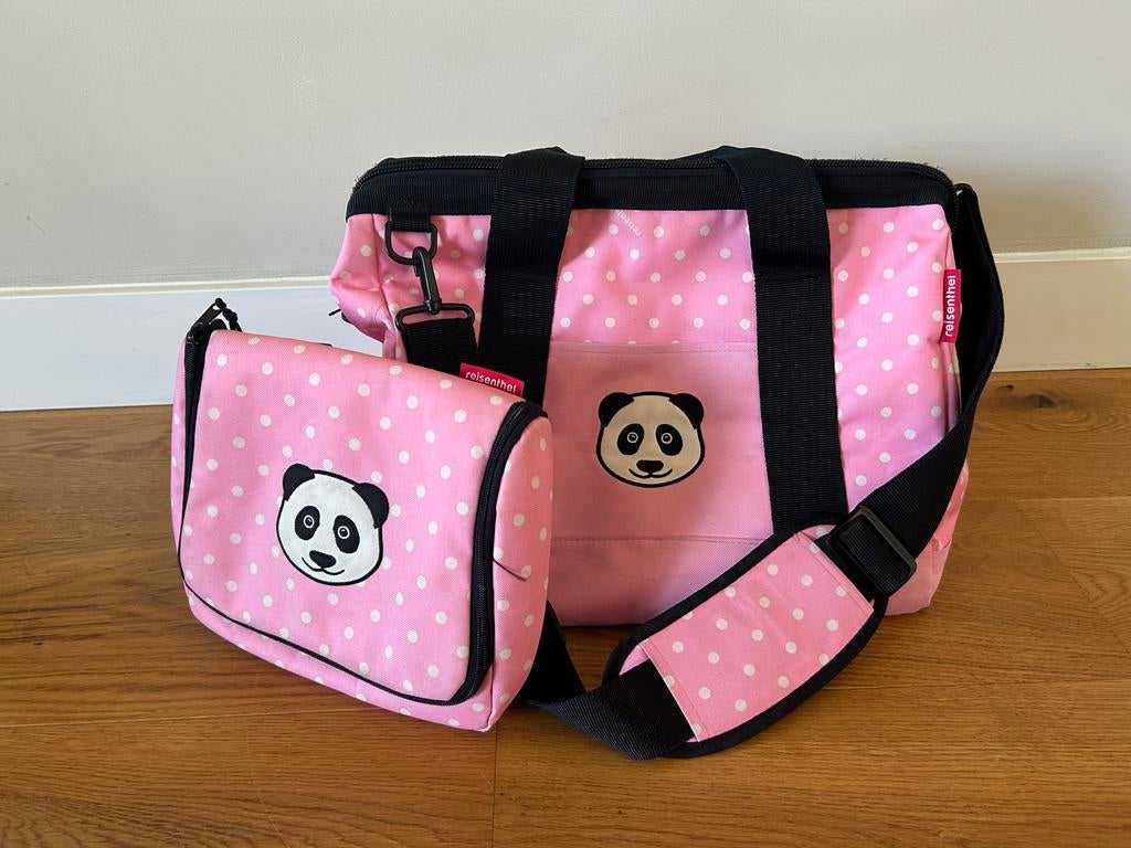 Reisenthel reistas+toilettas roze met panda, Sieraden, Tassen en Uiterlijk, Toilettassen, Ophalen of Verzenden, Zo goed als nieuw