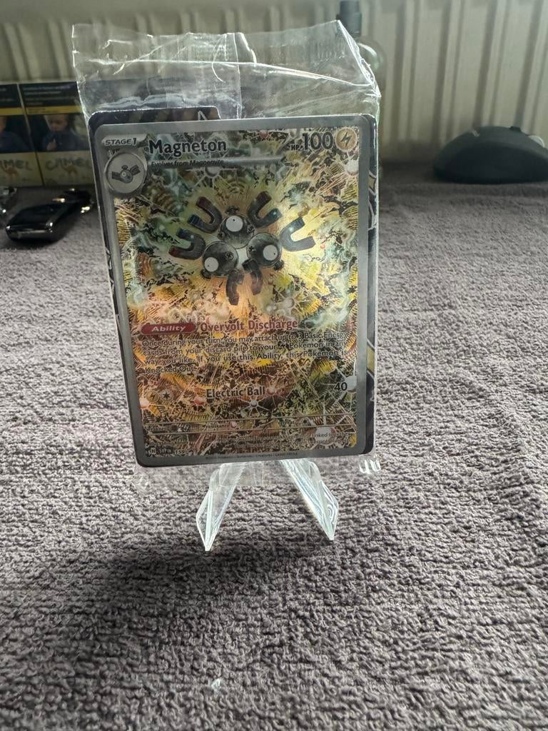 Pokémon Kaart Magneton VMAX Foil - Zo goed als nieuw, Ophalen of Verzenden, Zo goed als nieuw, Losse kaart, Foil