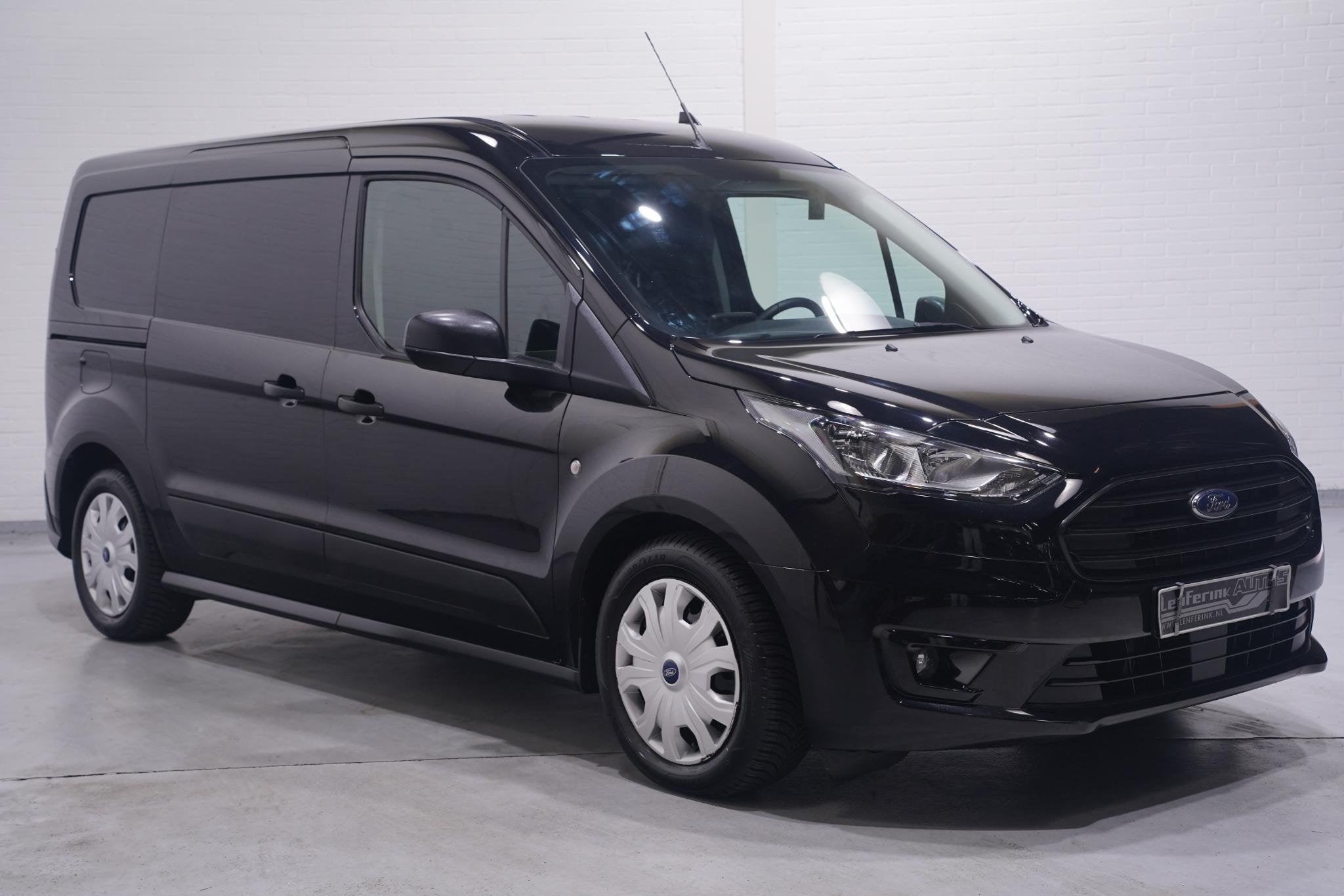 Ford Transit Connect 1.5 TDCi 100 pk L2 Navi, Camera, Opberg, Auto's, Voorwielaandrijving, Gebruikt, Zwart, Bedrijf
