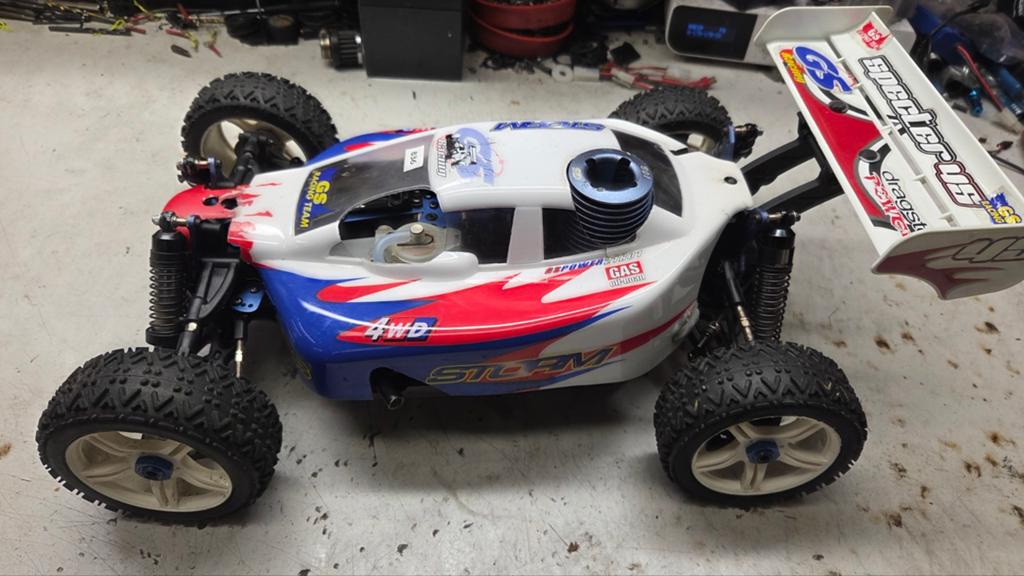 Te koop mooie gs storm, Hobby en Vrije tijd, Gebruikt, Auto offroad, Ophalen of Verzenden, Schaal 1:8