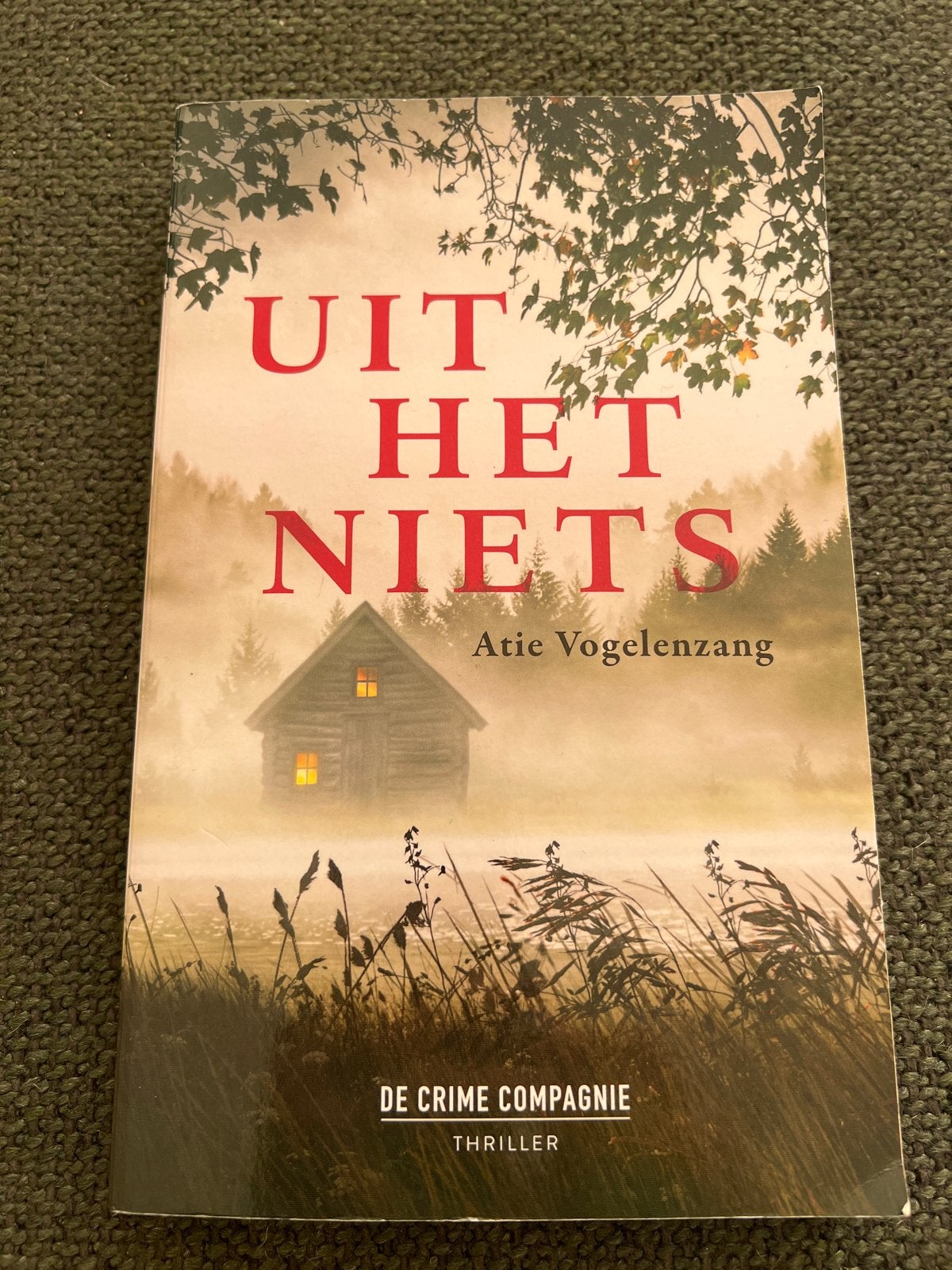 Uit het Niets - Atie Vogelenzang (Thriller), Boeken, Ophalen of Verzenden, Nieuw, Nederland
