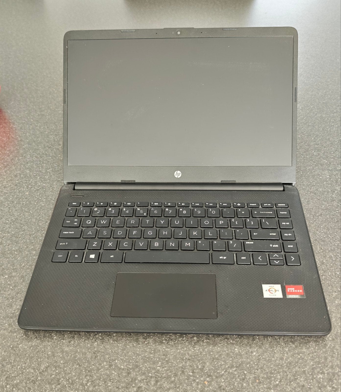 HP Laptop 14 inch- AMD Athlon Silver - 4GB RAM - 128GB SS, AMD Athlon Silver 3050U, Met videokaart, 2 tot 3 Ghz, Qwerty