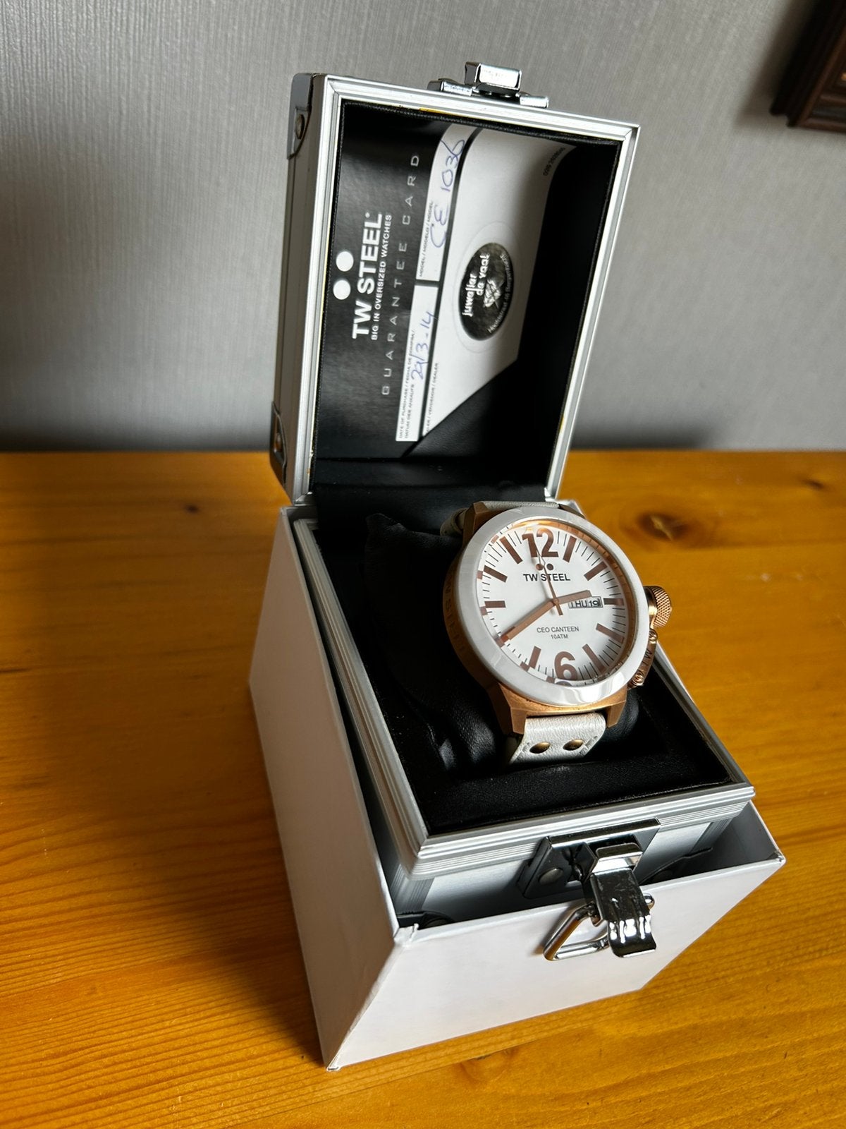 TW STEEL horloge, Leer, Polshorloge, Zo goed als nieuw, Ophalen