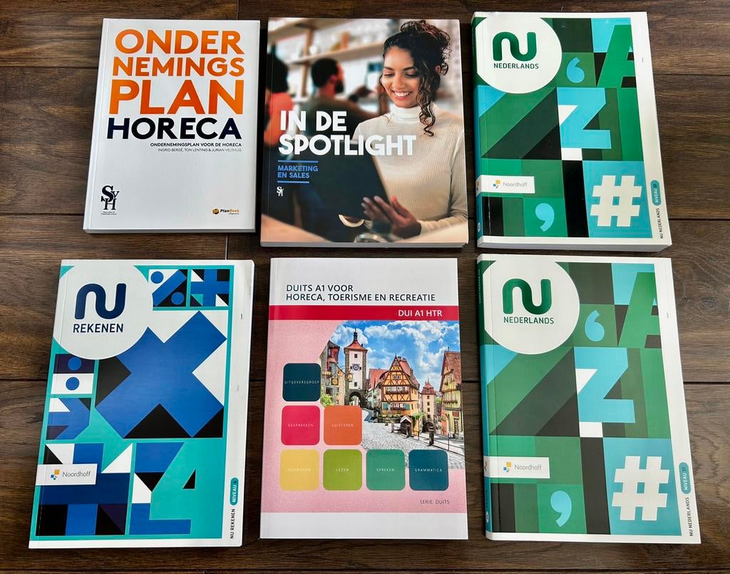 Horeca Hotelschool boeken niveau 4 nieuwstaat – ROC, Boeken, Schoolboeken, Ophalen of Verzenden, Nieuw, Overige niveaus