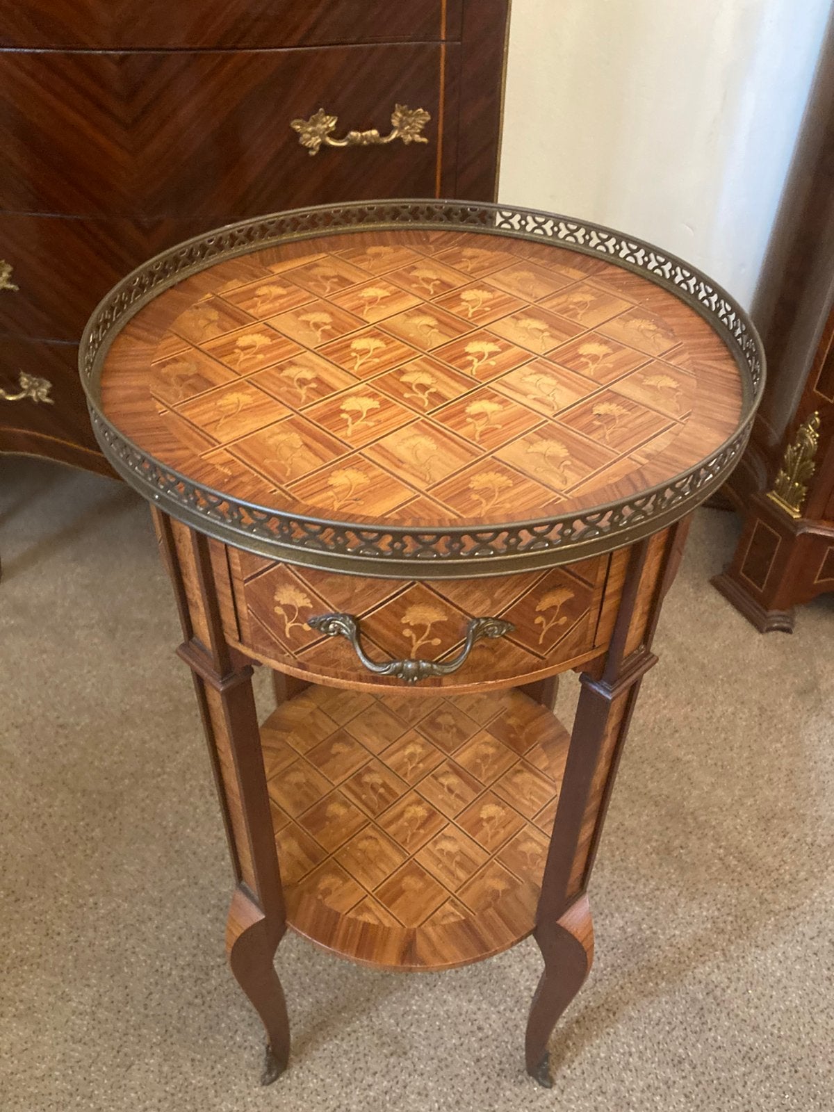 Antiek marqueterie ronde tafel met lade, Antiek en Kunst, Antiek | Meubels | Tafels, Ophalen