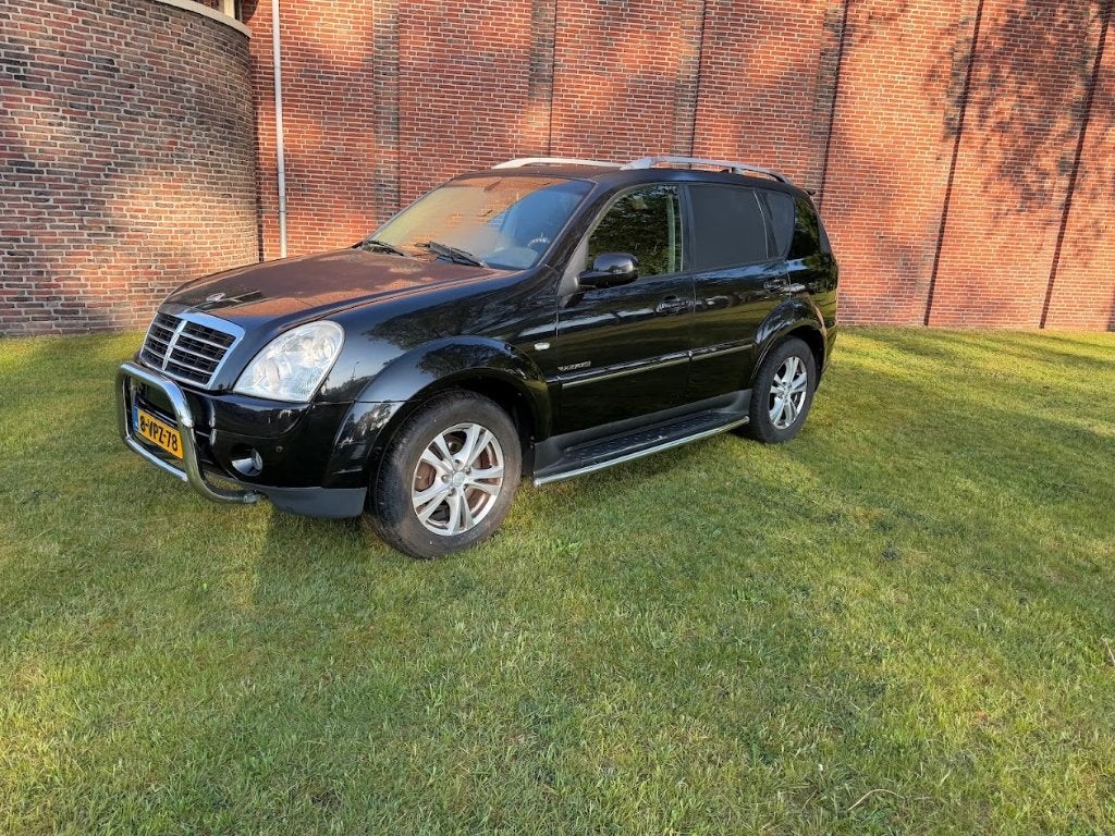 SsangYong Rexton 2011, Automaat, Stof, Zwart, 179 pk