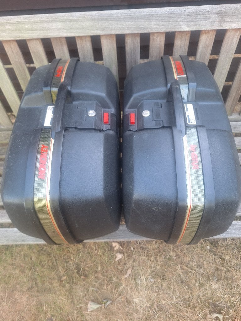 2 Givi koffers 45L + Wingrack Vfr750 1994 t/m 1997 RC36-II, Motoren, Accessoires | Koffers en Tassen, Ophalen of Verzenden, Gebruikt