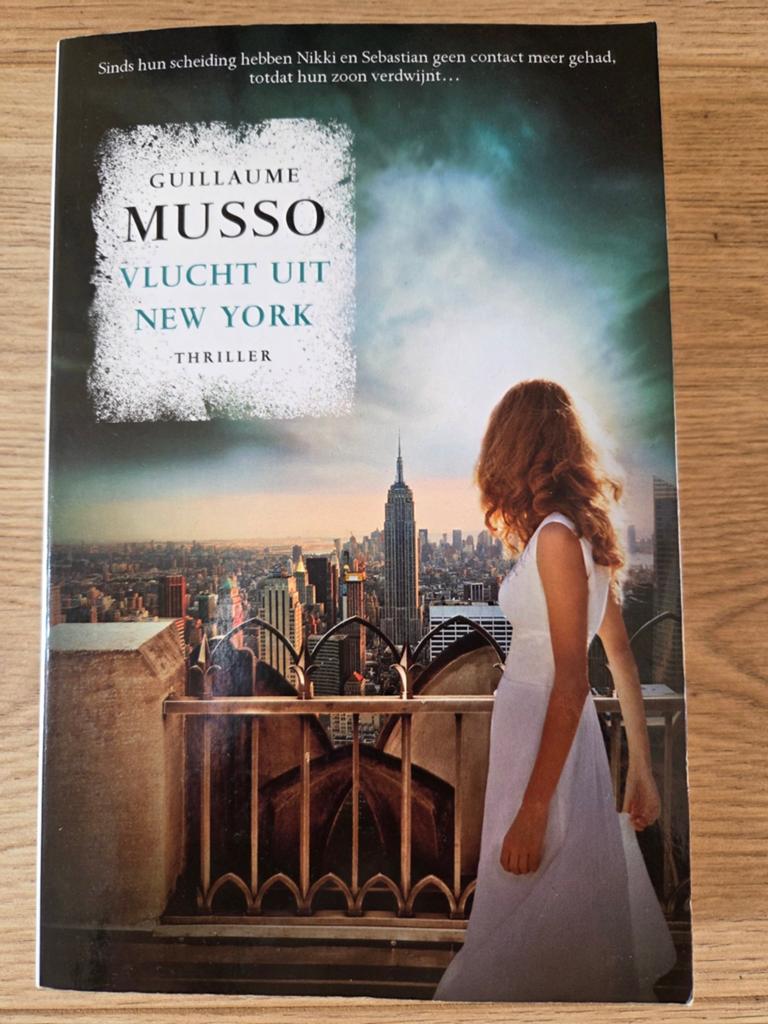 Guillaume Musso - Vlucht uit New York, Boeken, Gelezen, Europa overig, Ophalen of Verzenden, Guillaume Musso
