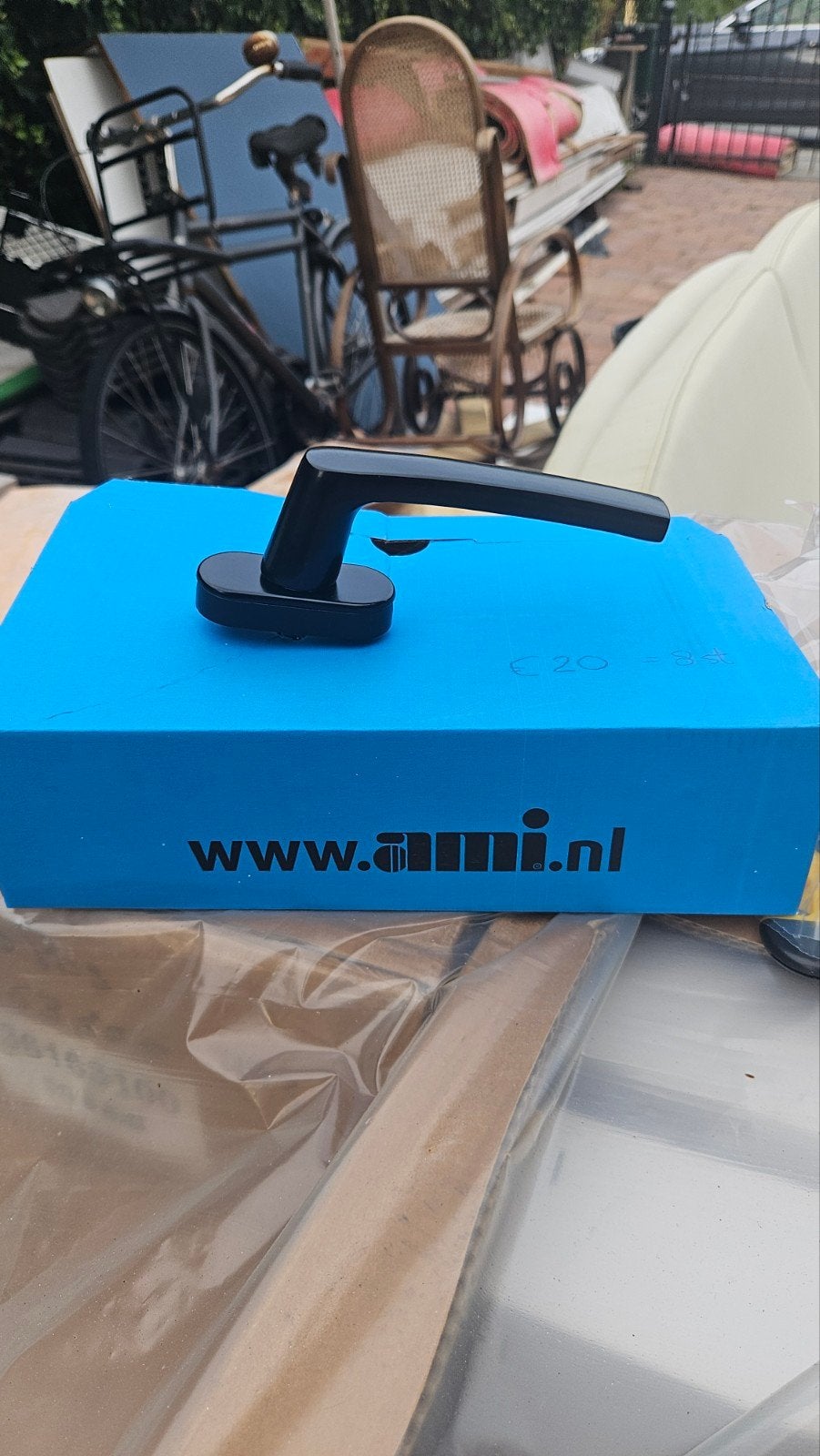Raamsluiting Aluminium Zwart/wit/zilver - Nieuw in doos, Ophalen of Verzenden, Nieuw, Overige materialen, Schuif of Grendel
