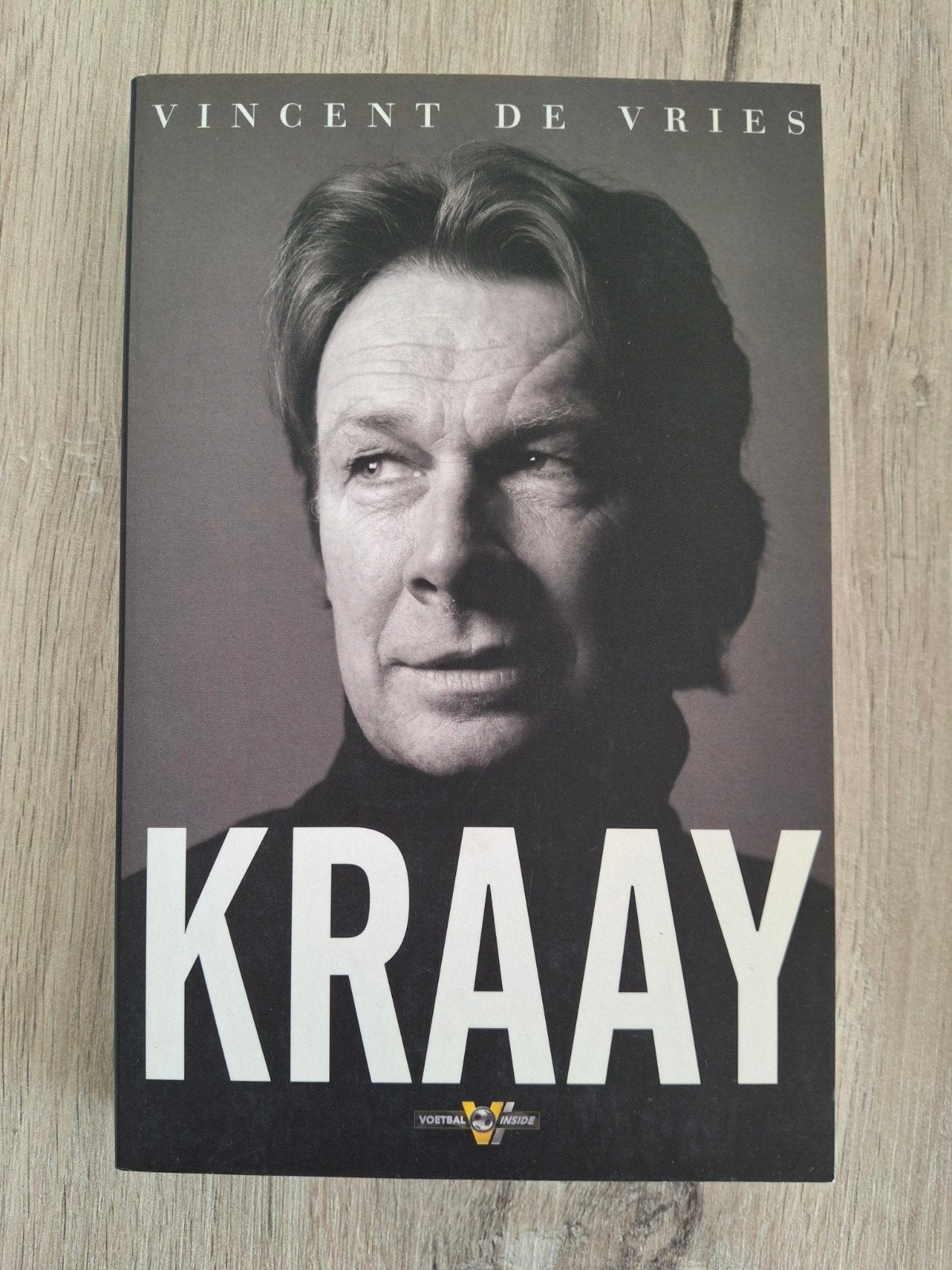 Boek: Kraay door Vincent de Vries - Voetbalbiografie, Ophalen, Zo goed als nieuw, Vincent de Vries, Sport