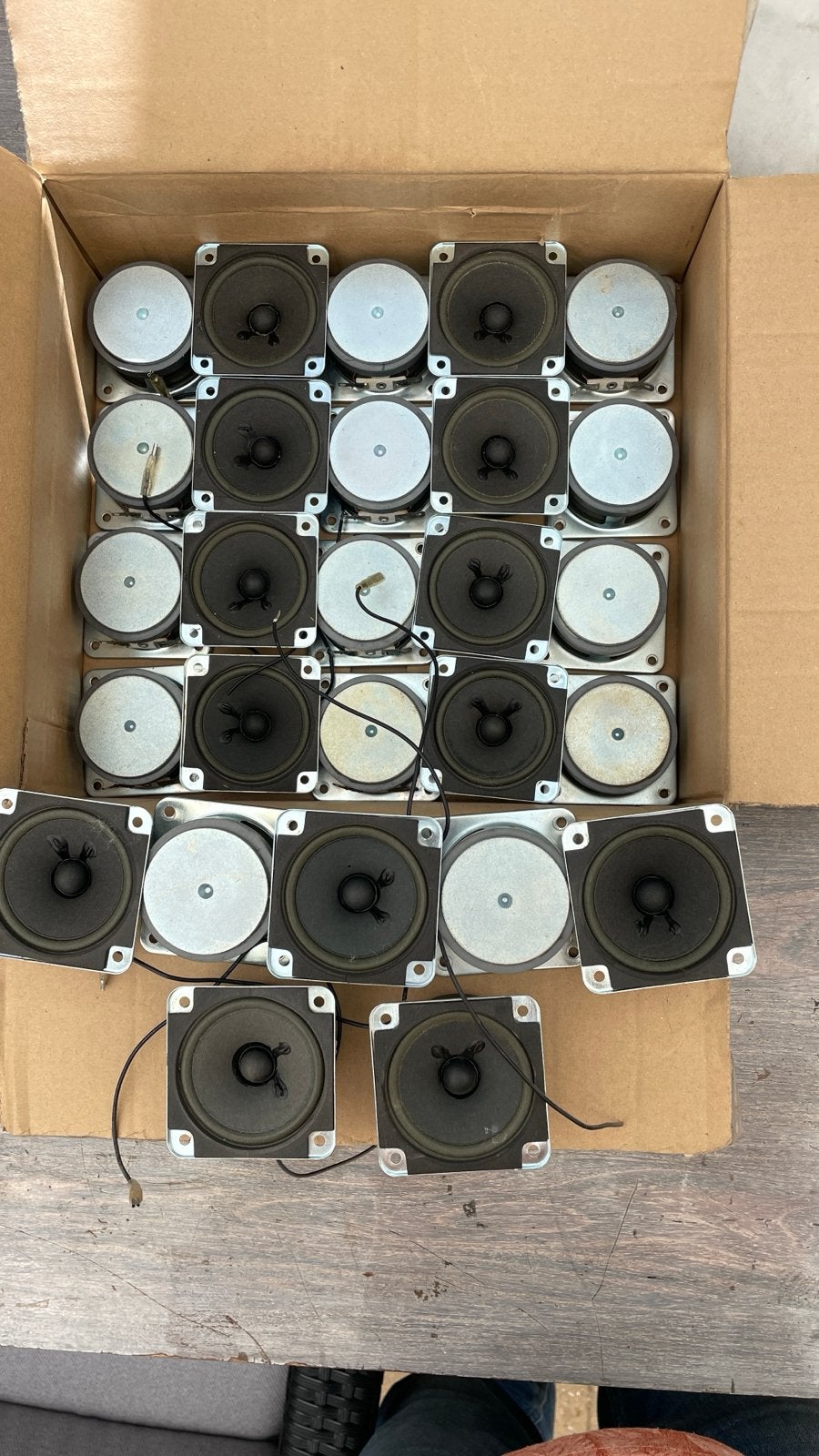 Partij van 27 mini breedband luidsprekers (Visaton FR7-look), Audio, Tv en Foto, Luidsprekers, Overige merken, Gebruikt, Overige typen