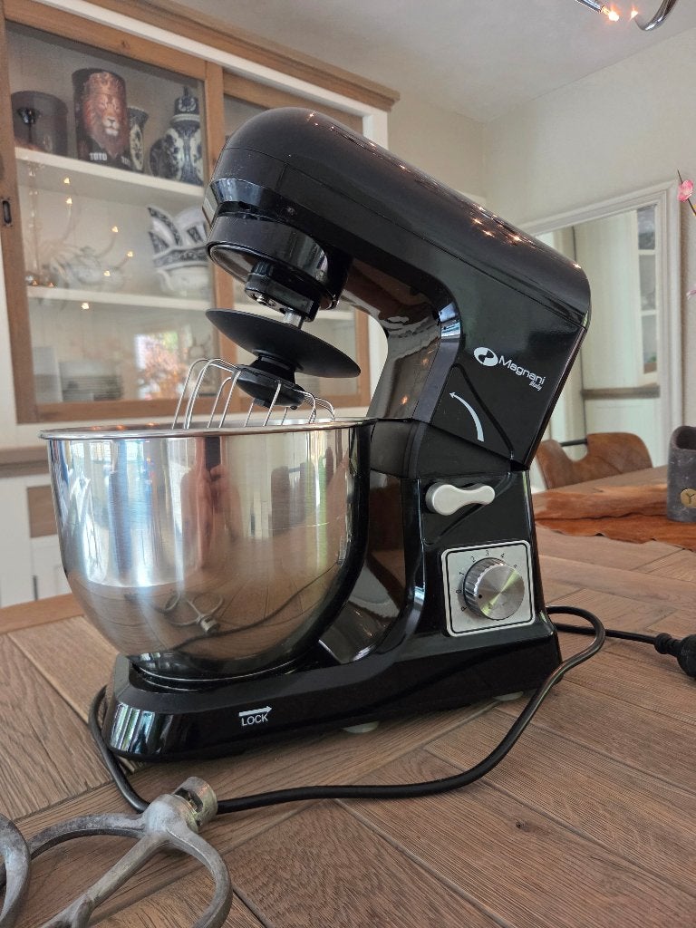Magnani Keukenmachine - RVS - 1000W - 5 Liter, Ophalen of Verzenden, Zo goed als nieuw