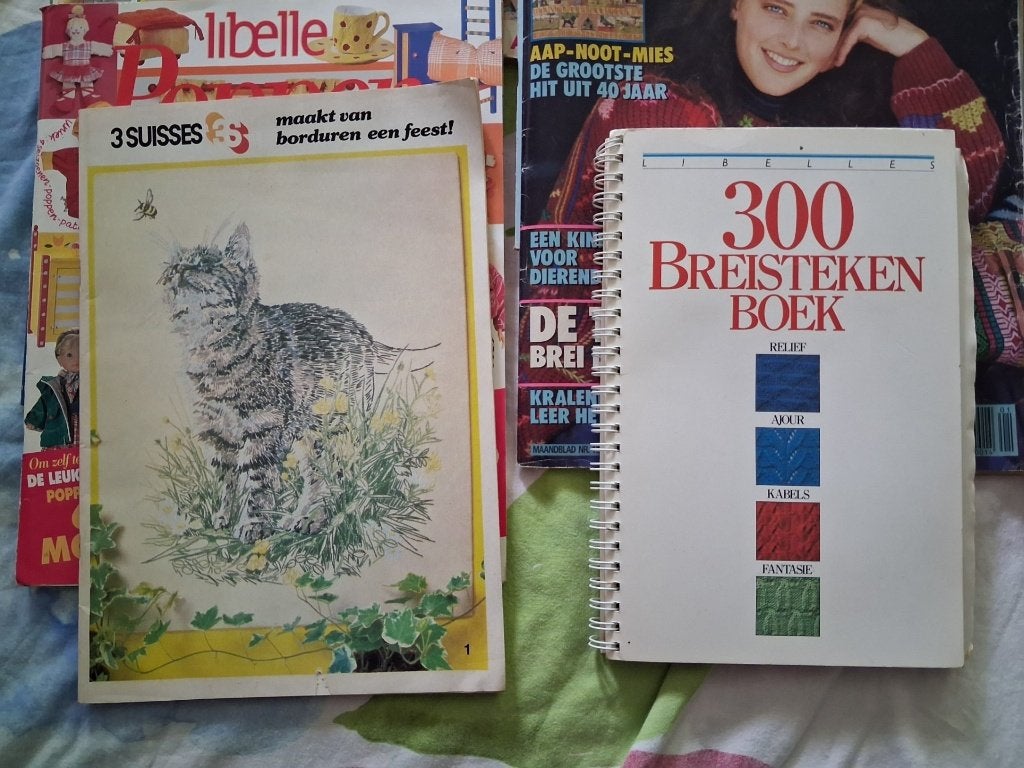 vinted borduur/brei/patronen blaadjes, Ophalen, Gelezen, Damesbladen