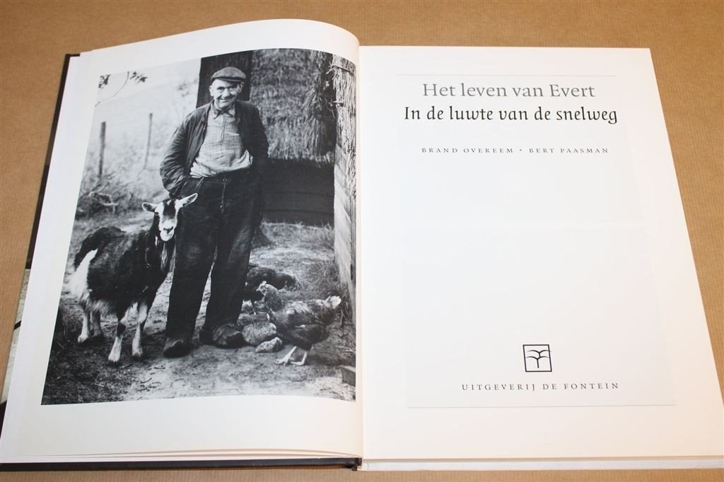 Het Leven van Evert — Boerenleven Veluwe Fotoboek, Ophalen of Verzenden, Zo goed als nieuw