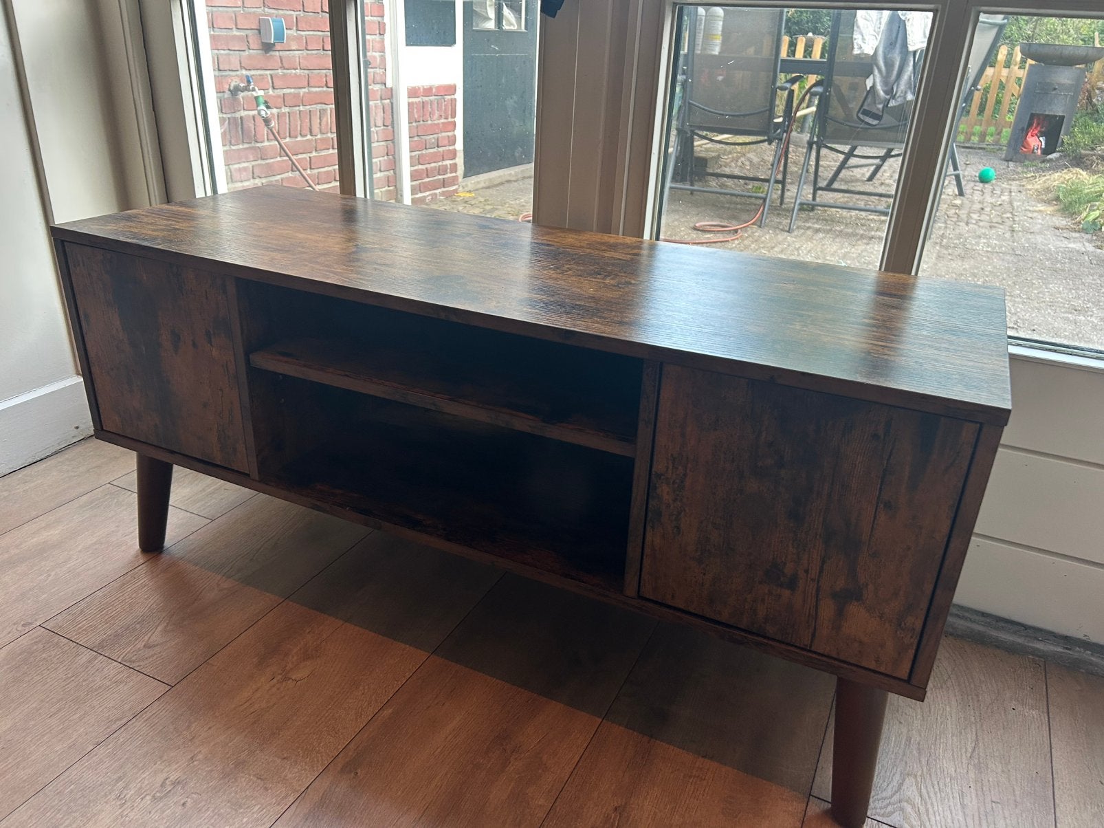 Tv meubel, Huis en Inrichting, Kasten | Dressoirs, Ophalen, 100 tot 150 cm, Zo goed als nieuw, 25 tot 50 cm
