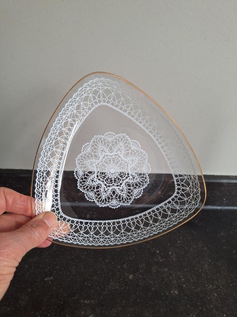 Vintage glazen schaaltje met kantpatroon, gouden randje 70's, Antiek en Kunst, Ophalen of Verzenden