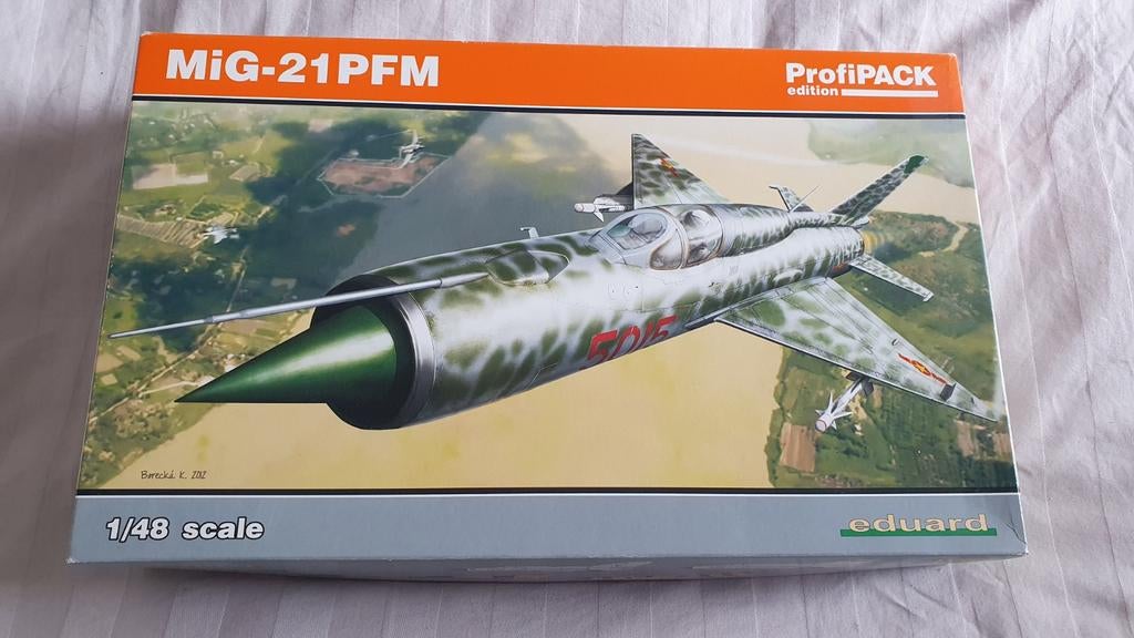 Eduard 1/48 MiG-21 PFM profipack, Hobby en Vrije tijd, Modelbouw | Vliegtuigen en Helikopters, Nieuw, Vliegtuig, Groter dan 1:72