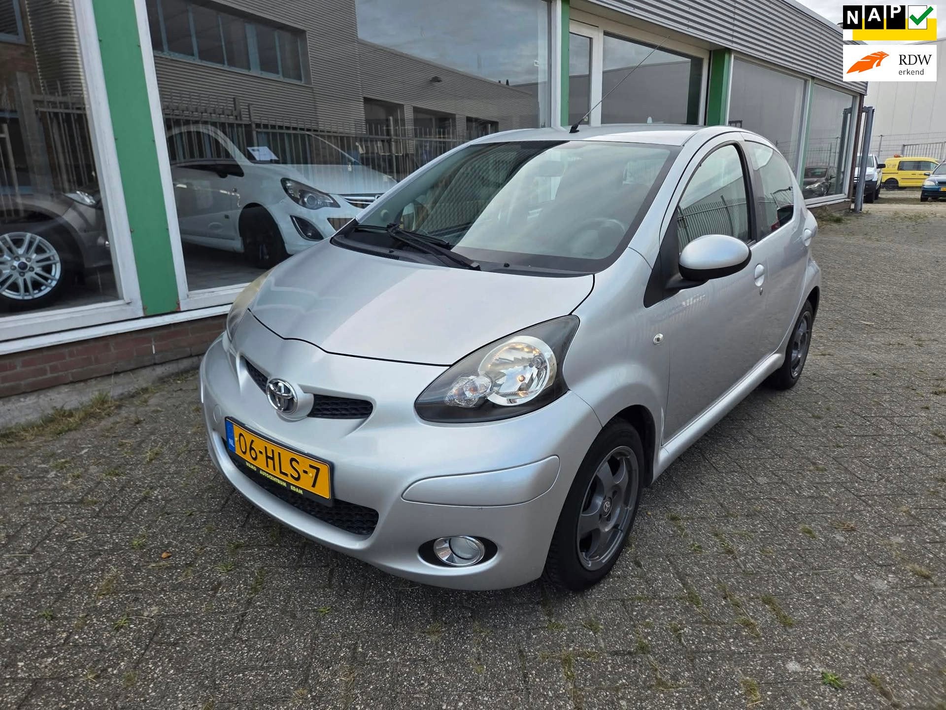Toyota Aygo 1.0-12V|NAP|AIRCO|NETTE STAAT|, Voorwielaandrijving, Gebruikt, 4 stoelen, 68 pk