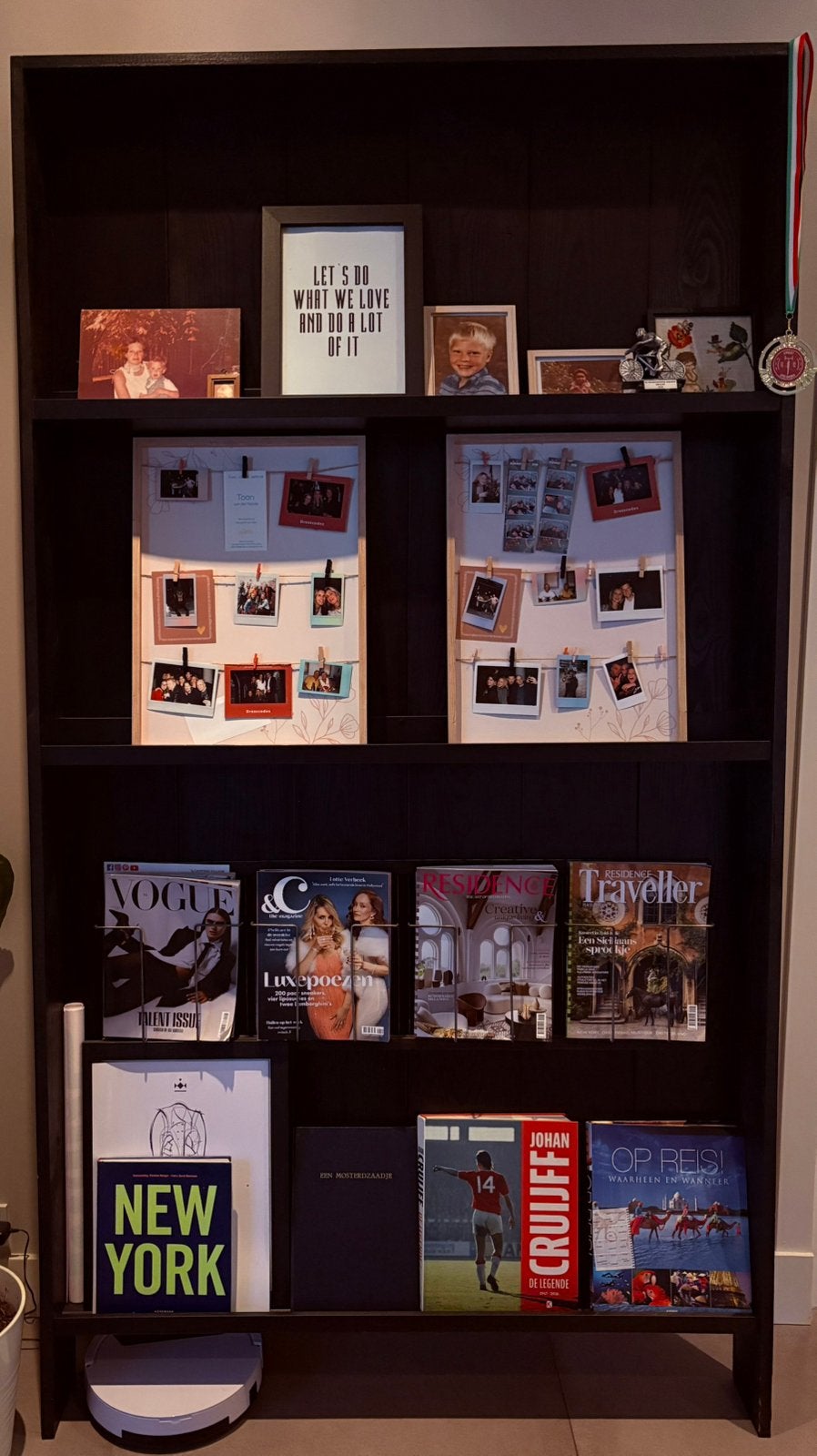 Houten zwarte kast voor posters/foto’s/boeken/magazines, Ophalen, Zo goed als nieuw