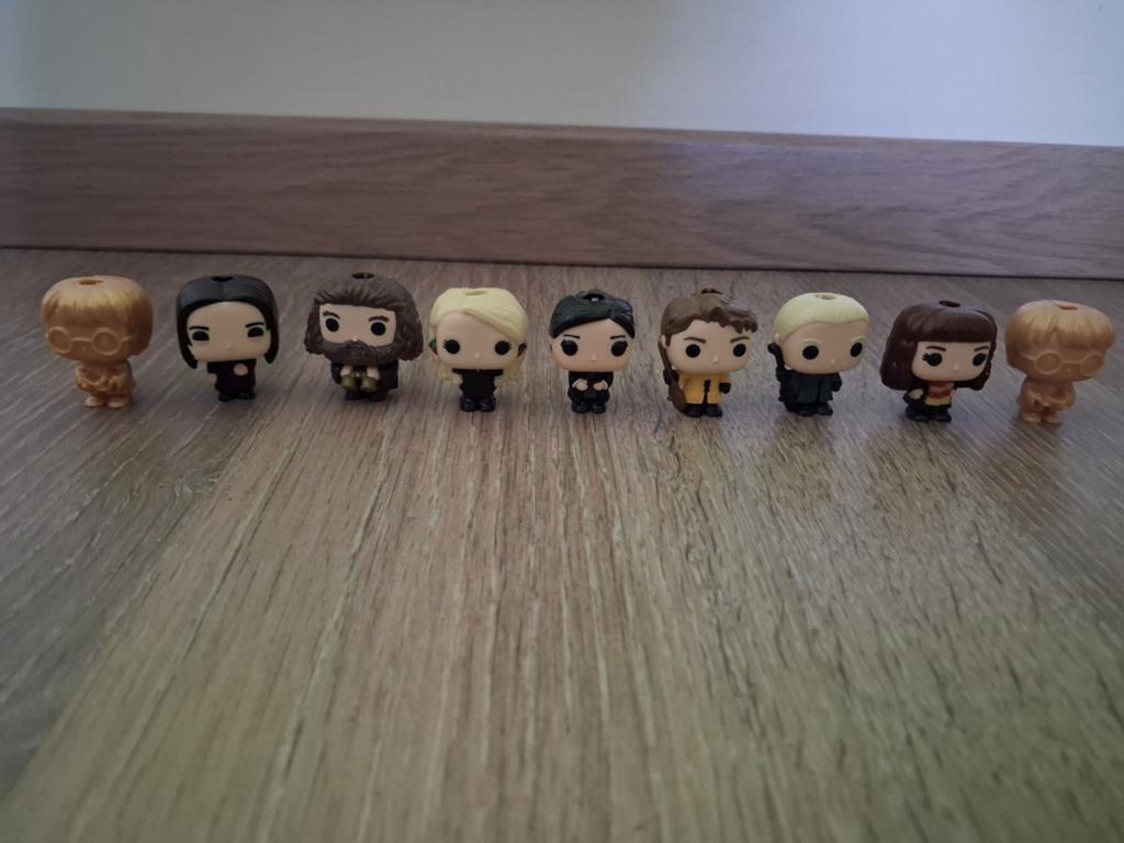 Harry Potter Kinder Joy poppetjes + Harry Potter armbandje, Ophalen, Zo goed als nieuw, Actiefiguurtje