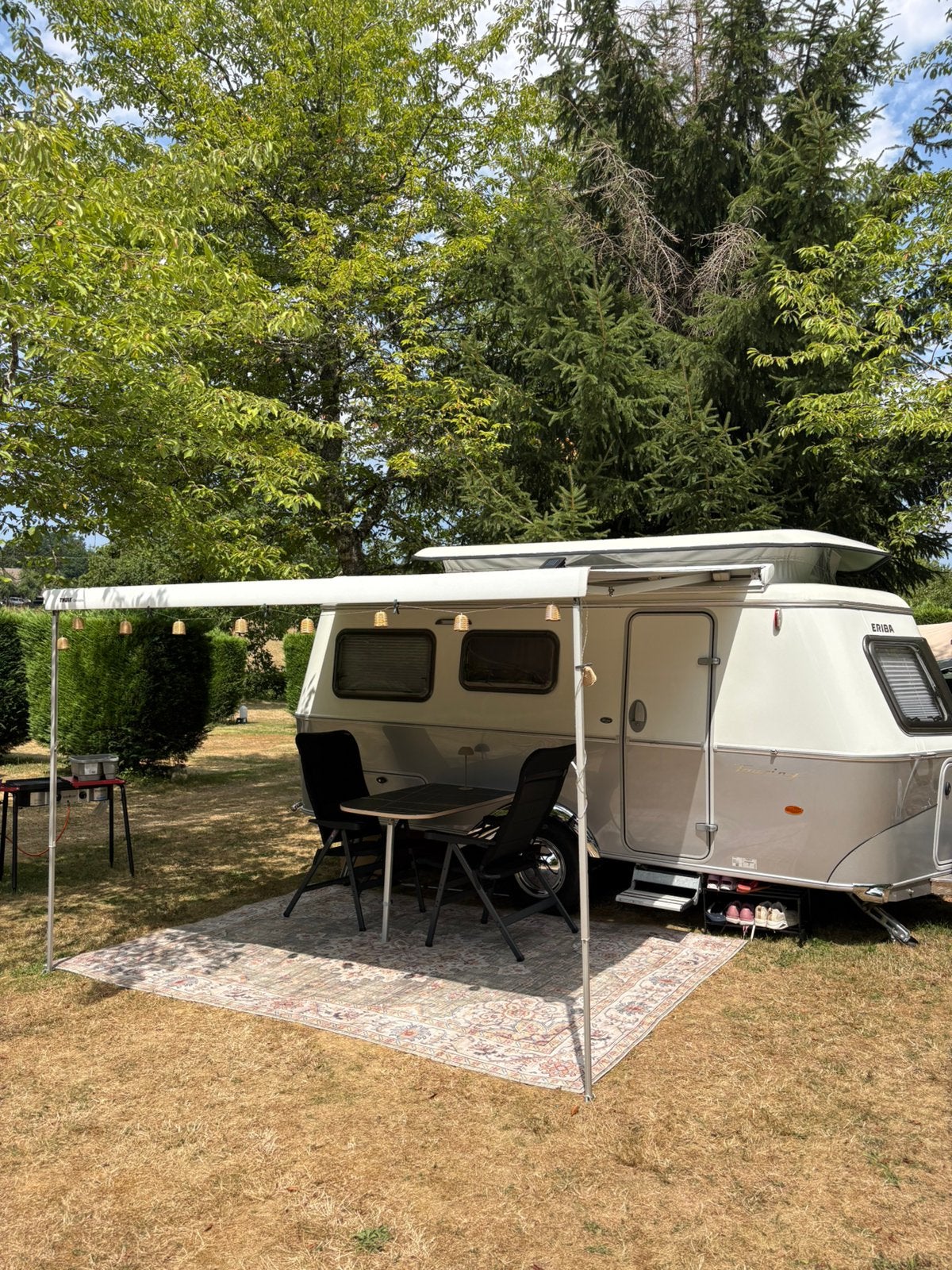 nieuwstaat eriba touring troll 560 - stapelbed - new design, Particulier, 5 tot 6 meter, Eriba, Luifel