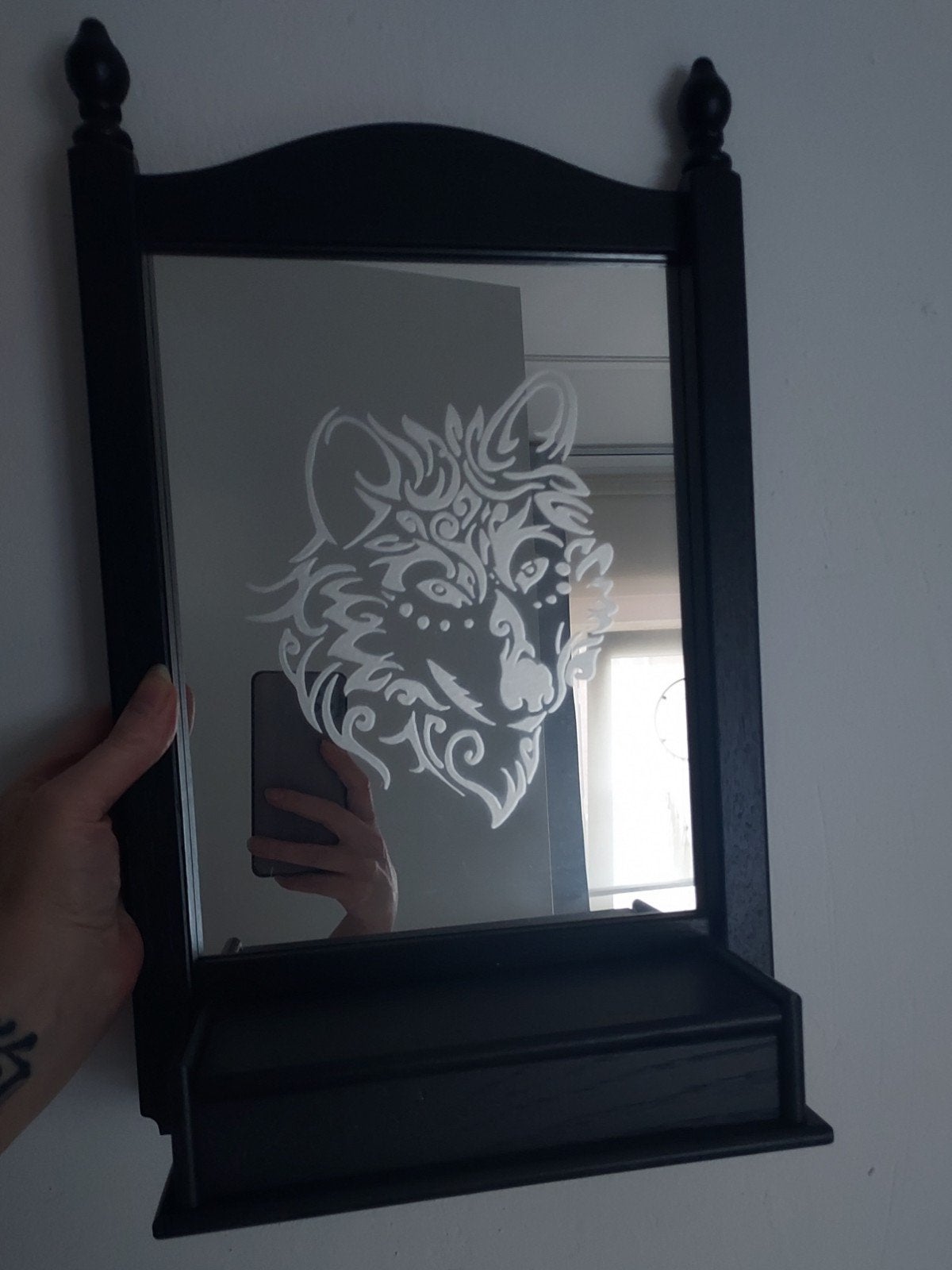 Met de hand gegraveerde spiegel met wolf design, Verzenden, Rechthoekig