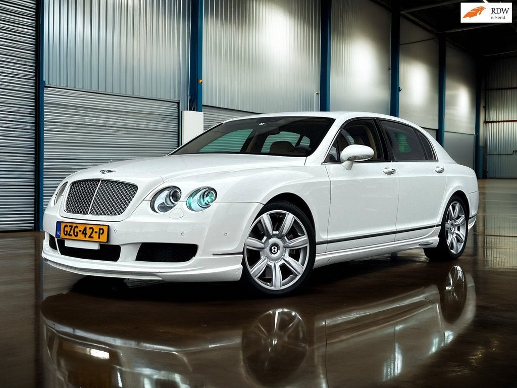 Bentley Continental Flying Spur 6.0 W12 Carplay_Navi_Xenon_C, Auto's, Gebruikt, 12 cilinders, 4 stoelen, Wit