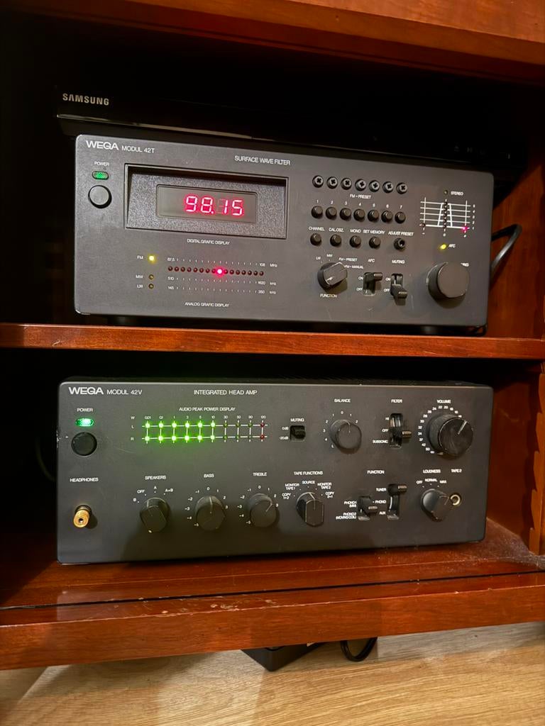 Wega Modul versterker en tuner, Ophalen of Verzenden, Gebruikt, Analoog