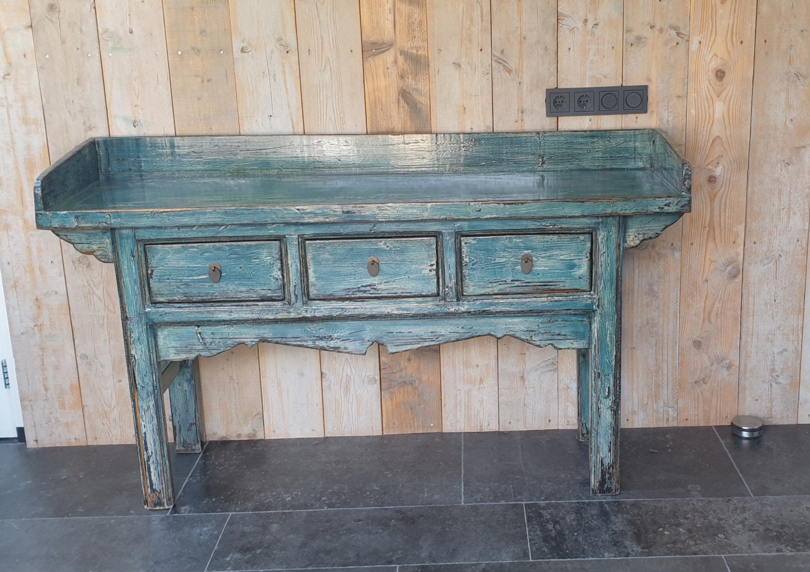 chinese sidetable, br 165 cm, Ophalen of Verzenden, Zo goed als nieuw, 25 tot 50 cm, Rechthoekig
