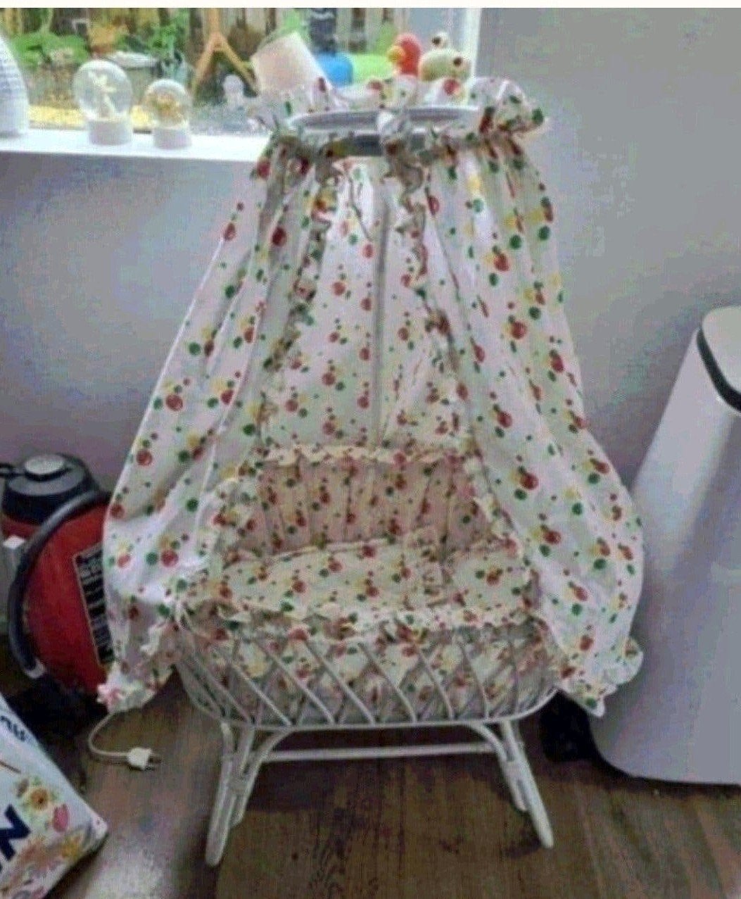 poppen wieg, Kinderen en Baby's, Speelgoed | Poppen, Ophalen, Babypop