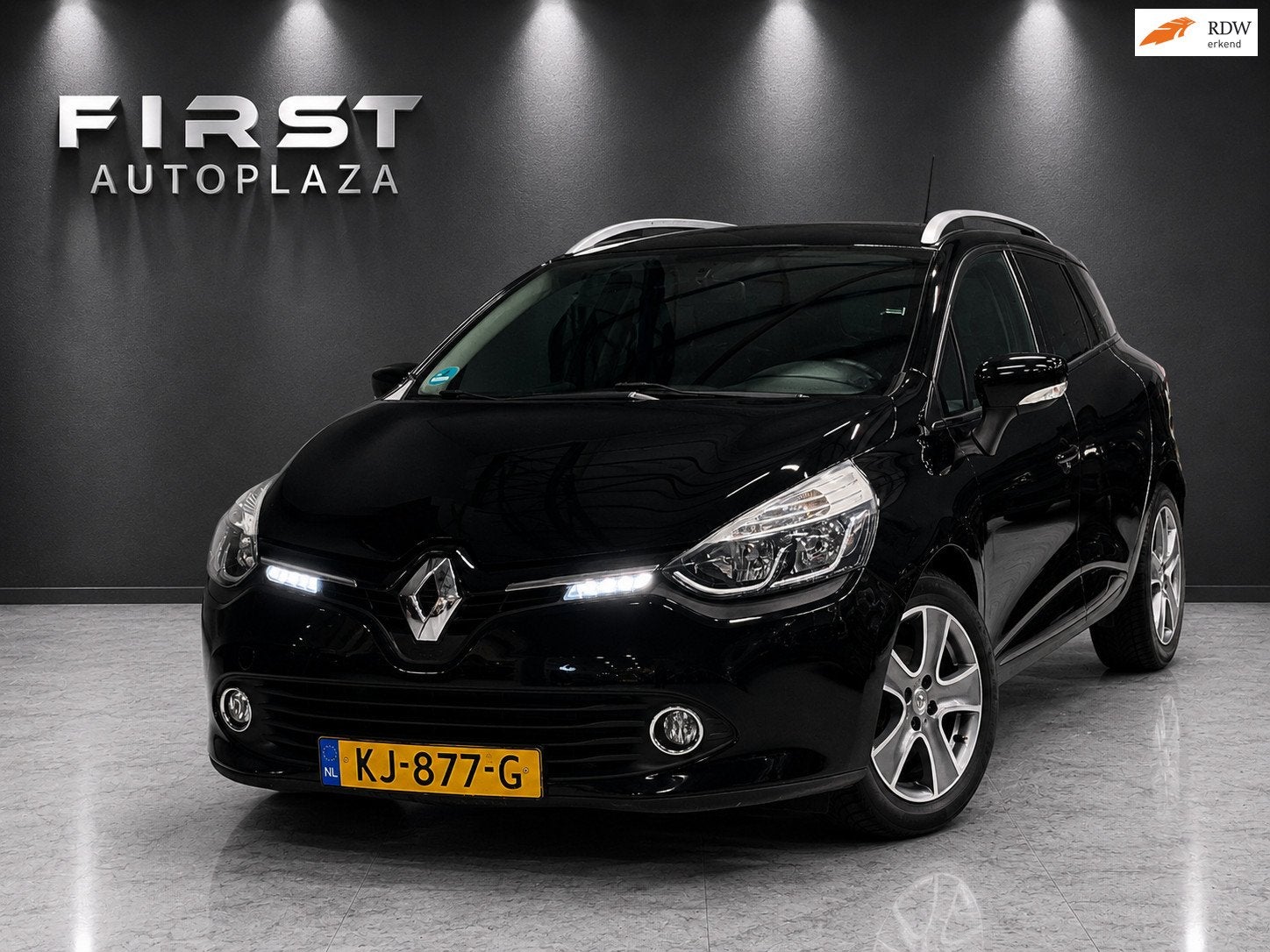 Renault Clio Estate 0.9 TCe Night&Day NAVI/CRUISE/ISOFIX/AIR, 898 cc, Stof, Gebruikt, 580 kg