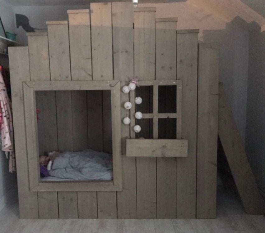 Huisje/ boomhut/ stapelbed, Ophalen, 85 tot 100 cm, Zo goed als nieuw, Matras