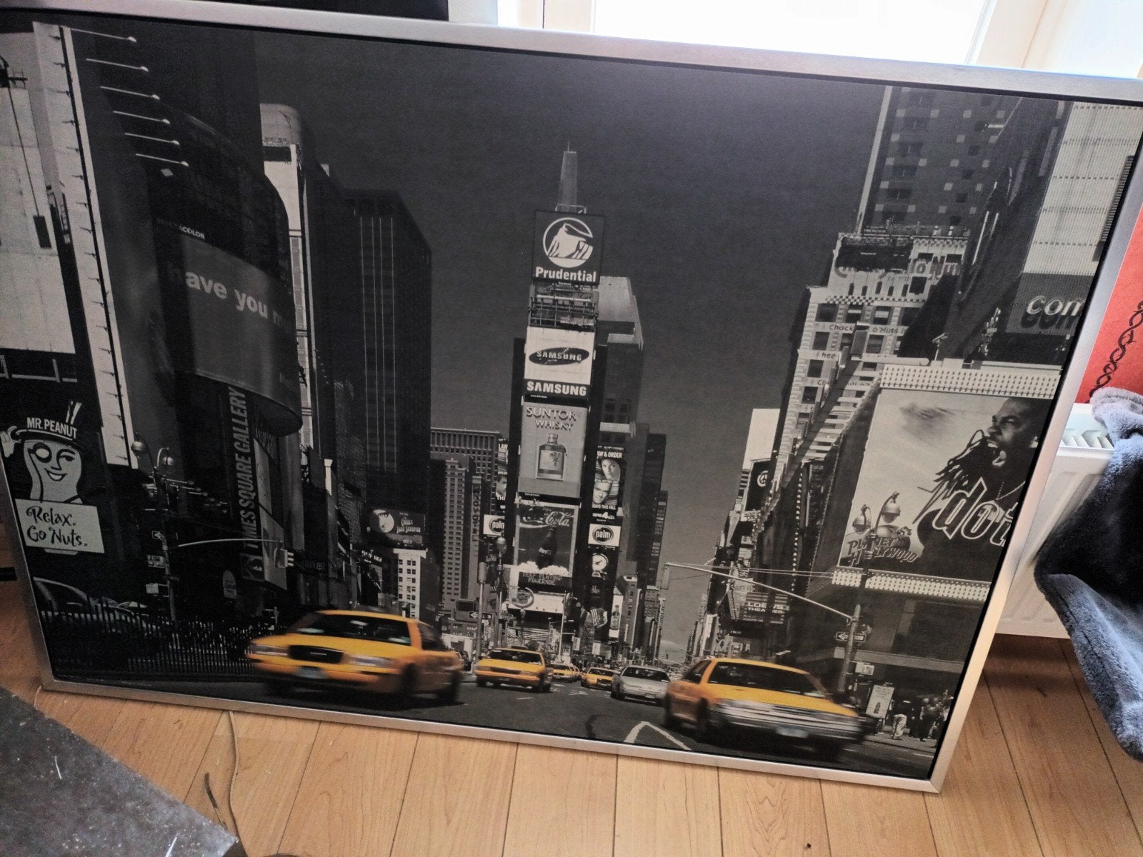 Zwart wit foto met yellow cab., Ophalen of Verzenden, Foto of Poster