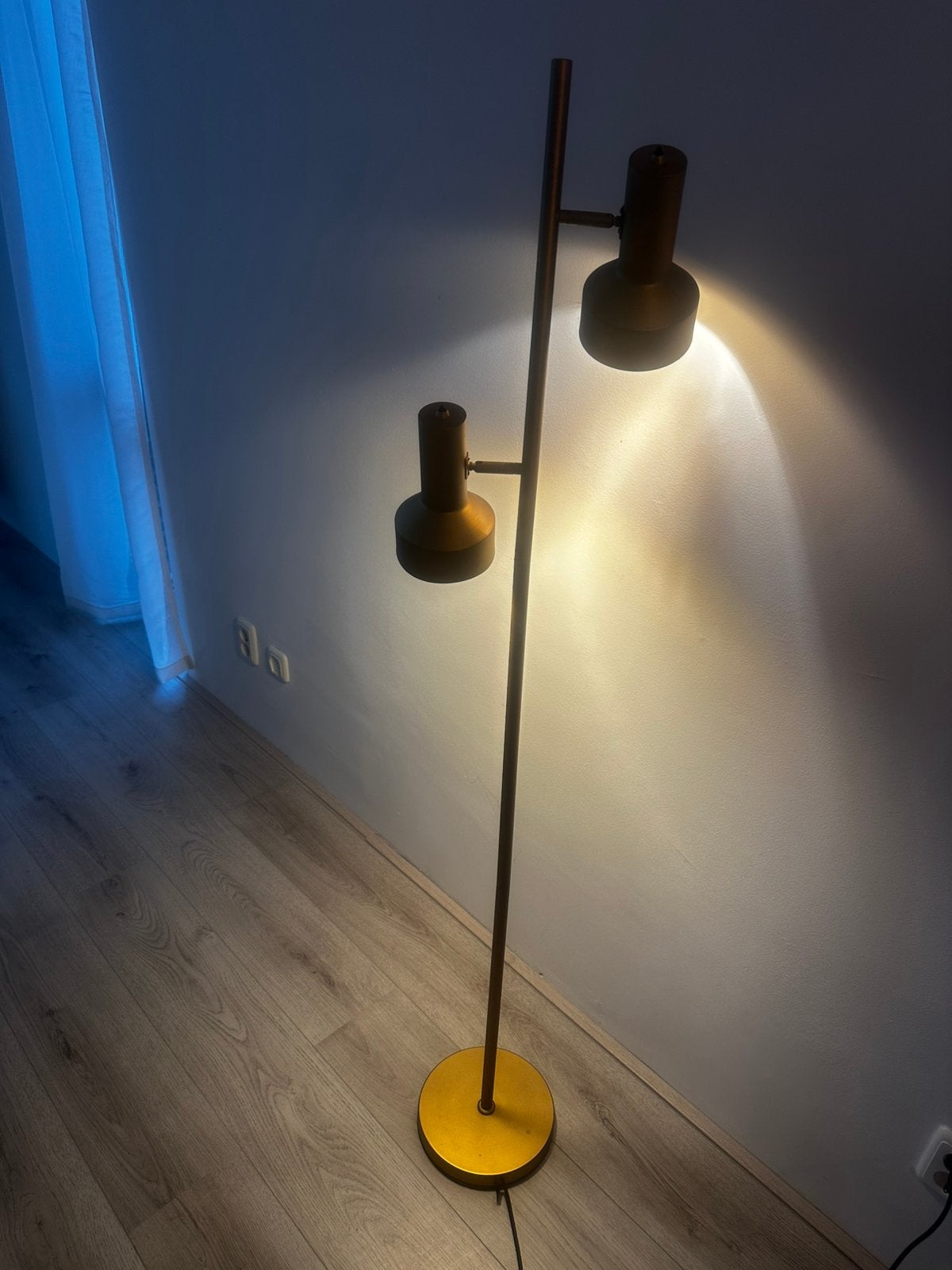 Vloerlamp staande metalen gouden lamp, Huis en Inrichting, Ophalen of Verzenden, Zo goed als nieuw, 150 tot 200 cm