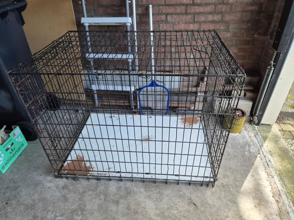 Bench 105 x 70 x 80 hoog volledig opvouwbaar, Dieren en Toebehoren, Hondenhokken, Ophalen, Gebruikt, 65 tot 100 cm, Hondenhok
